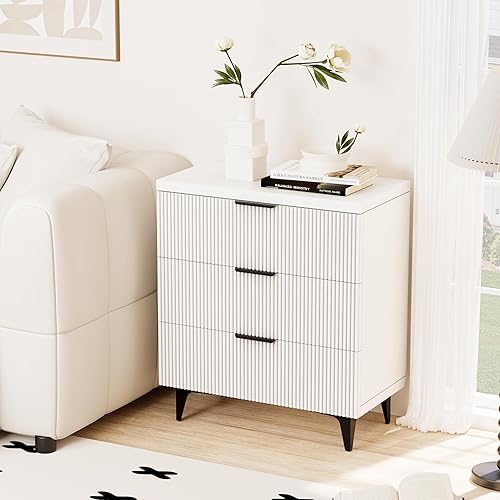 Vista 6 de Royal Windsor Mesita de noche acanalada con 3 cajones, mesa auxiliar lateral, armario de almacenamiento de acento, mesita de noche moderna para 3