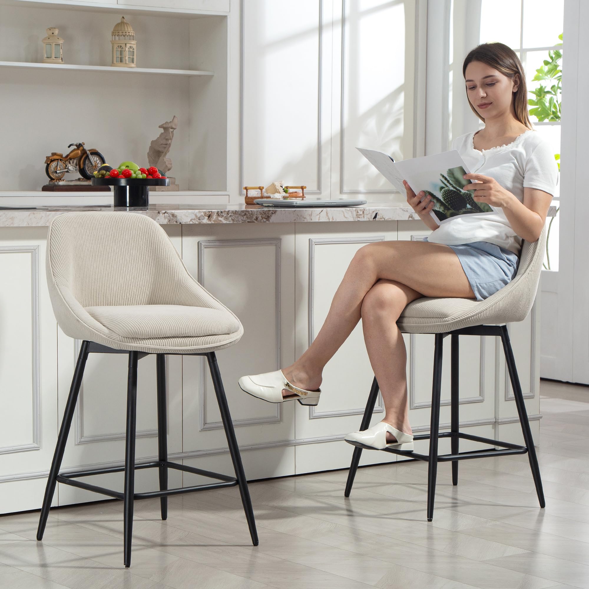HOMCOM Barhocker 2er Set Drehbar mit Fußstütze Sitzhöhe 65 cm, Creme