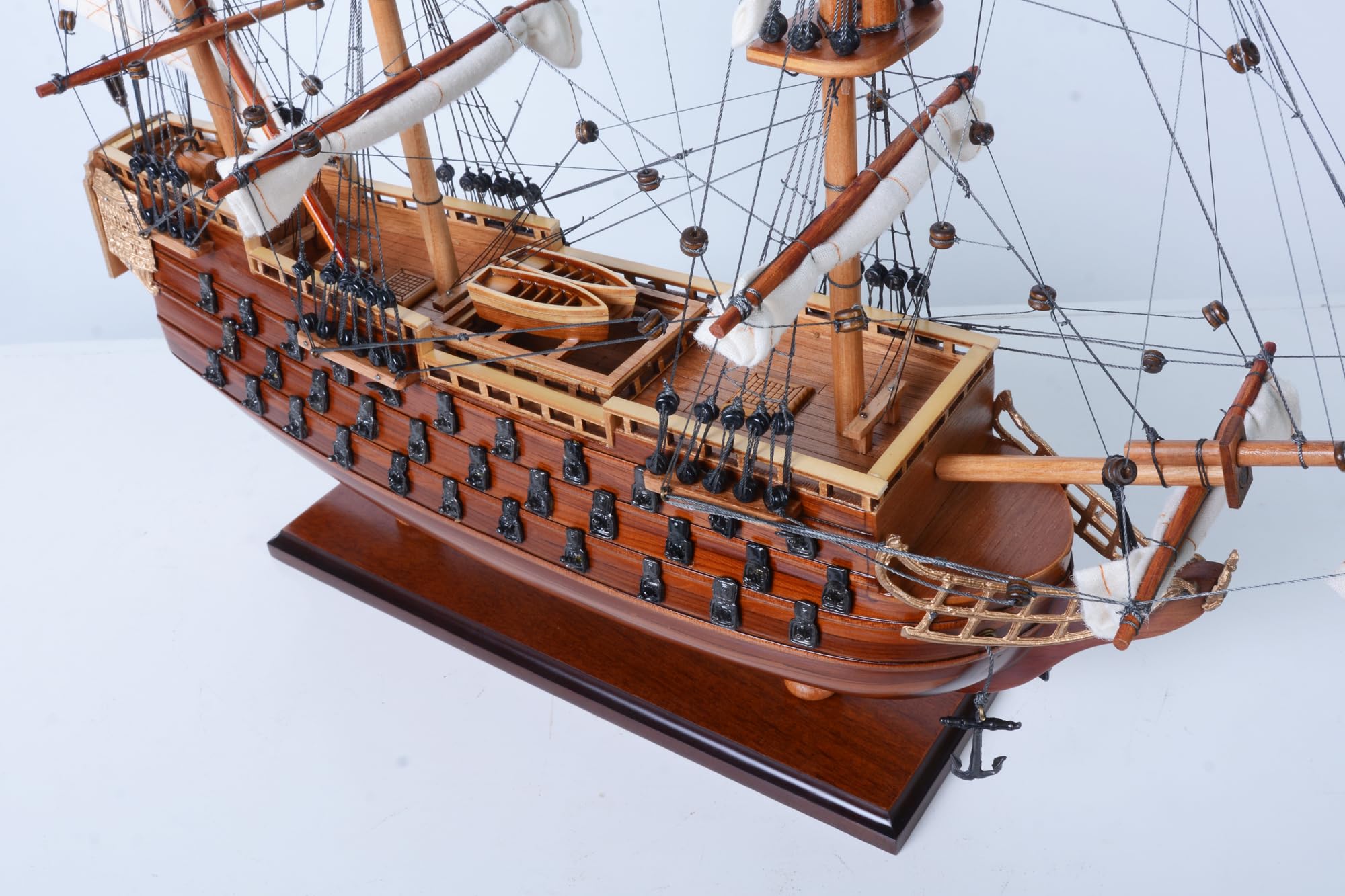 HMS Victor　大型帆船模型　ケース付 Amazon | 帆船模型 完成品 木製 HMS ヴィクトリー号 HMS Victory