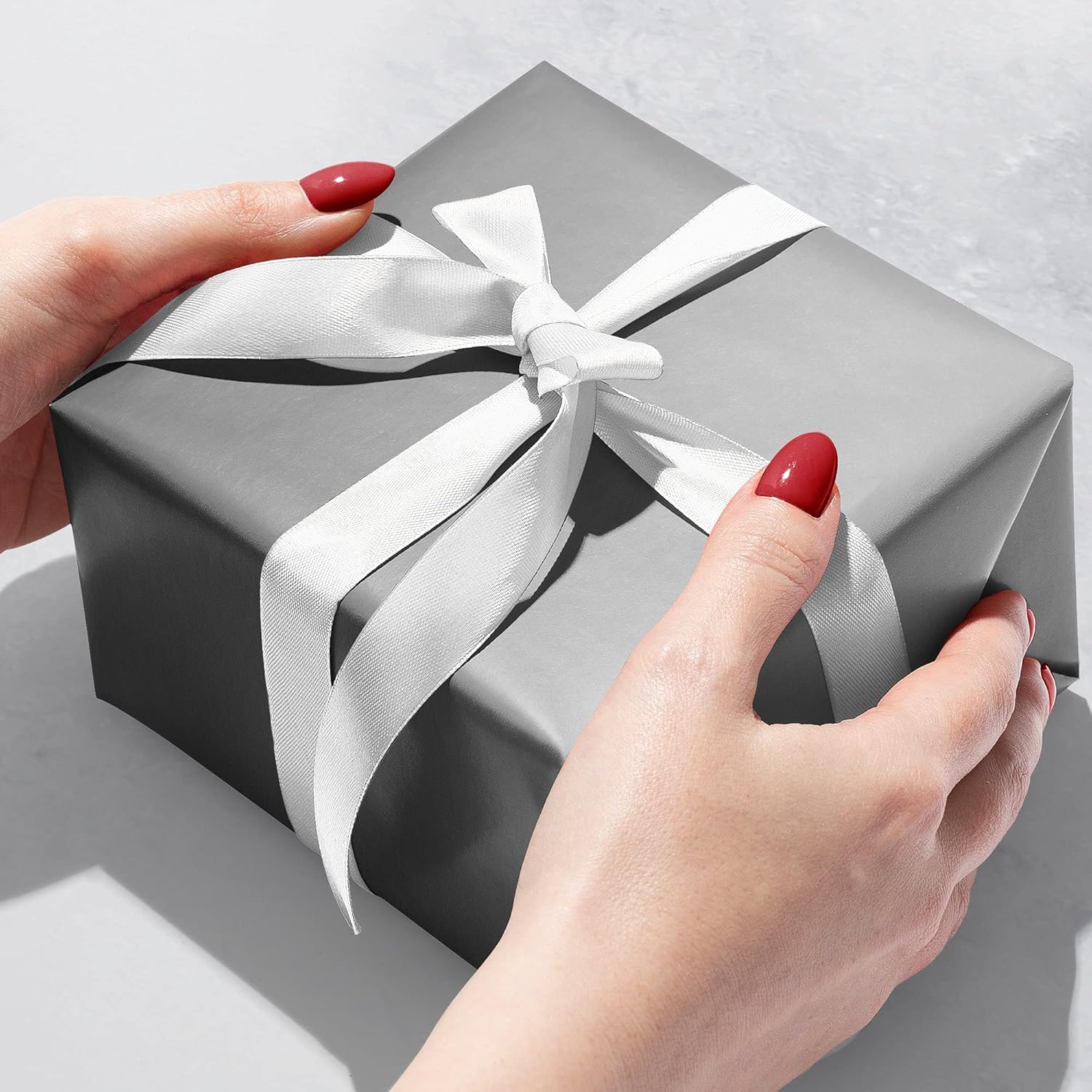 Jillson Roberts Gift Wrapping Paper, Matte Metallic Silver (8 Rolls 5ft x 30in)