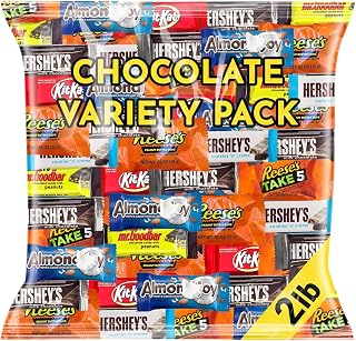 Share-Ready Christmas Chocolate Candy Variety Pack, 2 Pounds, Approximately 90 Pieces, Individually Wrapped Mini Candy Bars, Bulk Assorted Mix for Stocking Stuffers, Office Candy Jars, Party Favors, Classroom Rewards