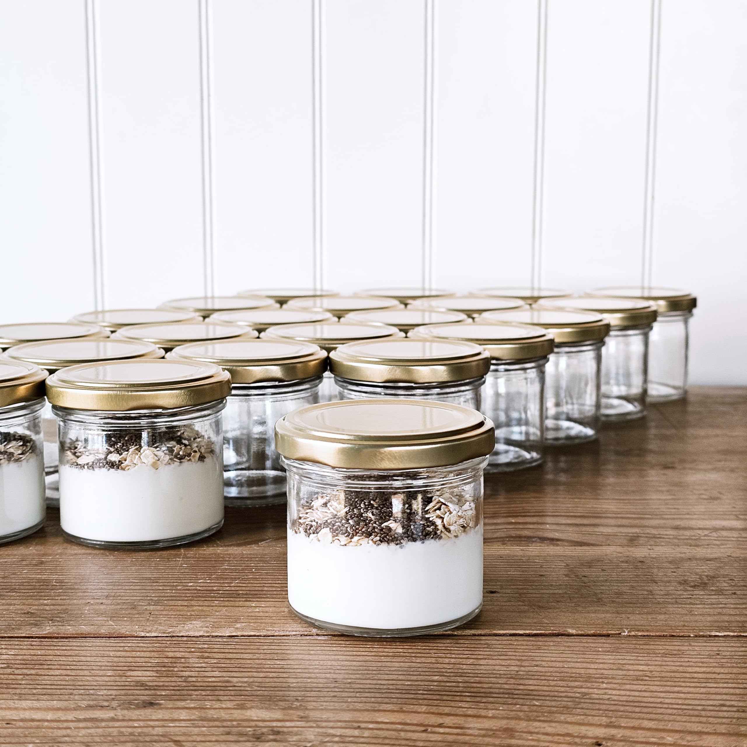 Einmachgläser 140 ml mit Twist-Off Deckel Ø 66 mm – Marmeladengläser mit Deckel Gold- Einweckgläser mit Etiketten - Gläser für Marmelade, Honig & Desserts – gläser - Einmachglas (Gold, 96)