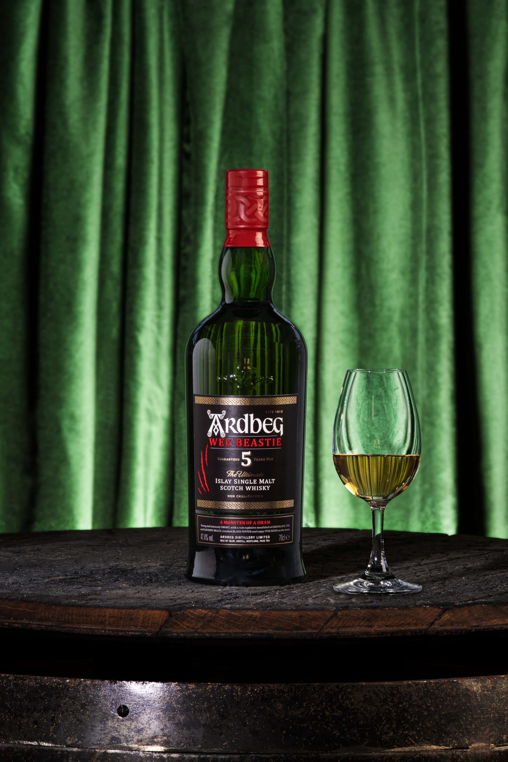 Amazon.co.jp: アードベッグ ウィービースティー 5年 : 食品・飲料・お酒