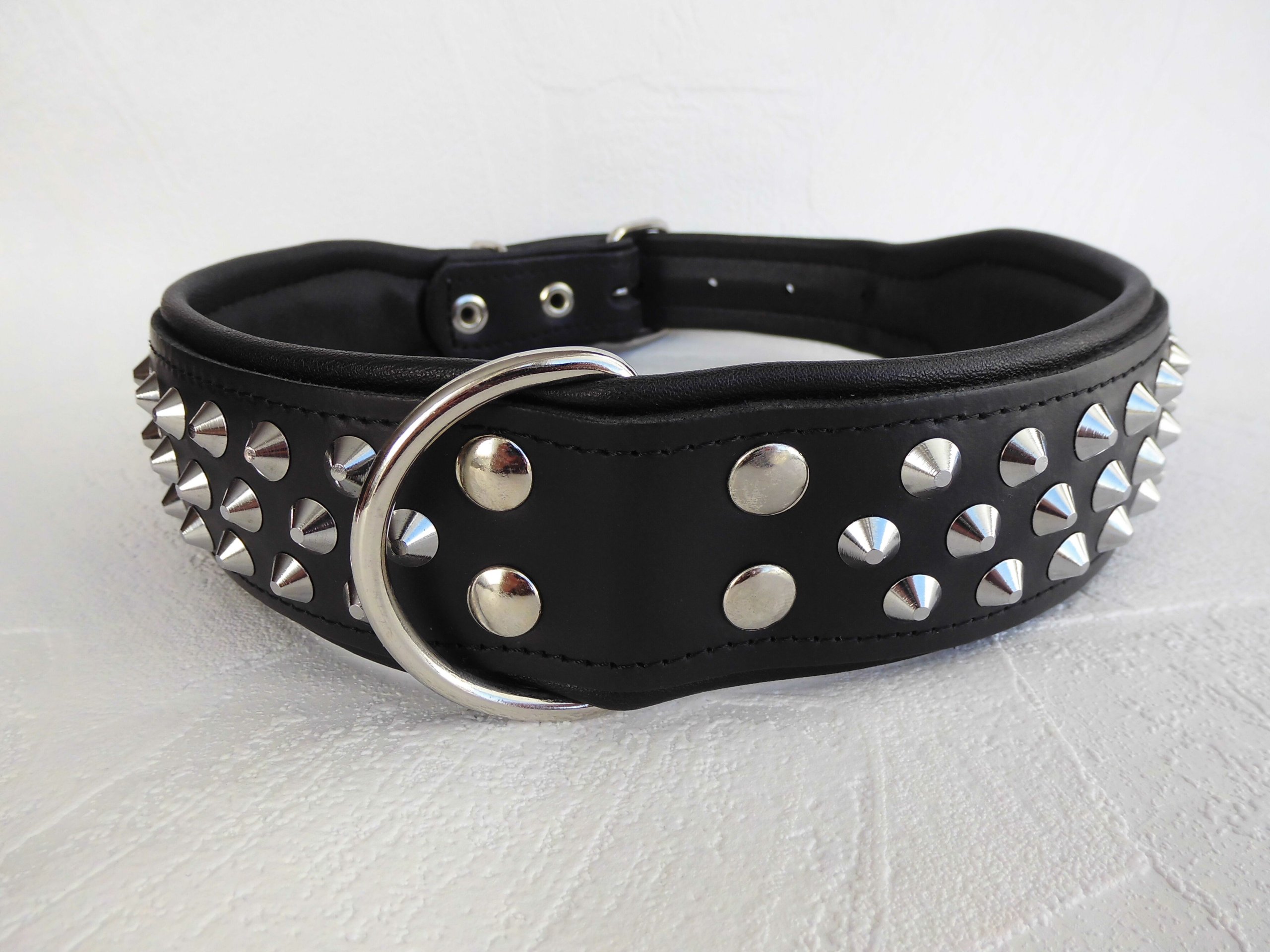 Leder Halsband - Hundehalsband, Nieten, Halsumfang 51-61cm, Schwarz Neu, Echt voll Leder