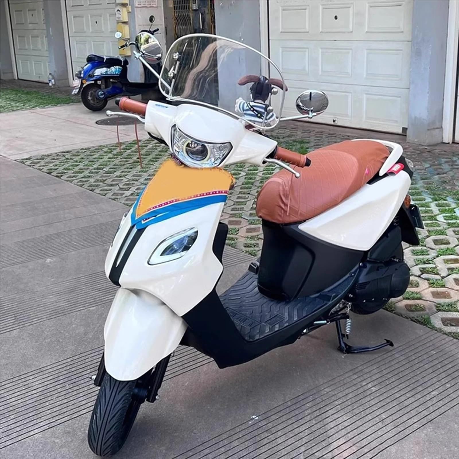 Przednia szyba motocyklowa 8,6 cala Motocykl Przezroczysty Przedni Ekran Osłony Przednie Ekrany Deflektory Pasuje do Roman Holiday Elektryczny Pojazd Emma Sunny