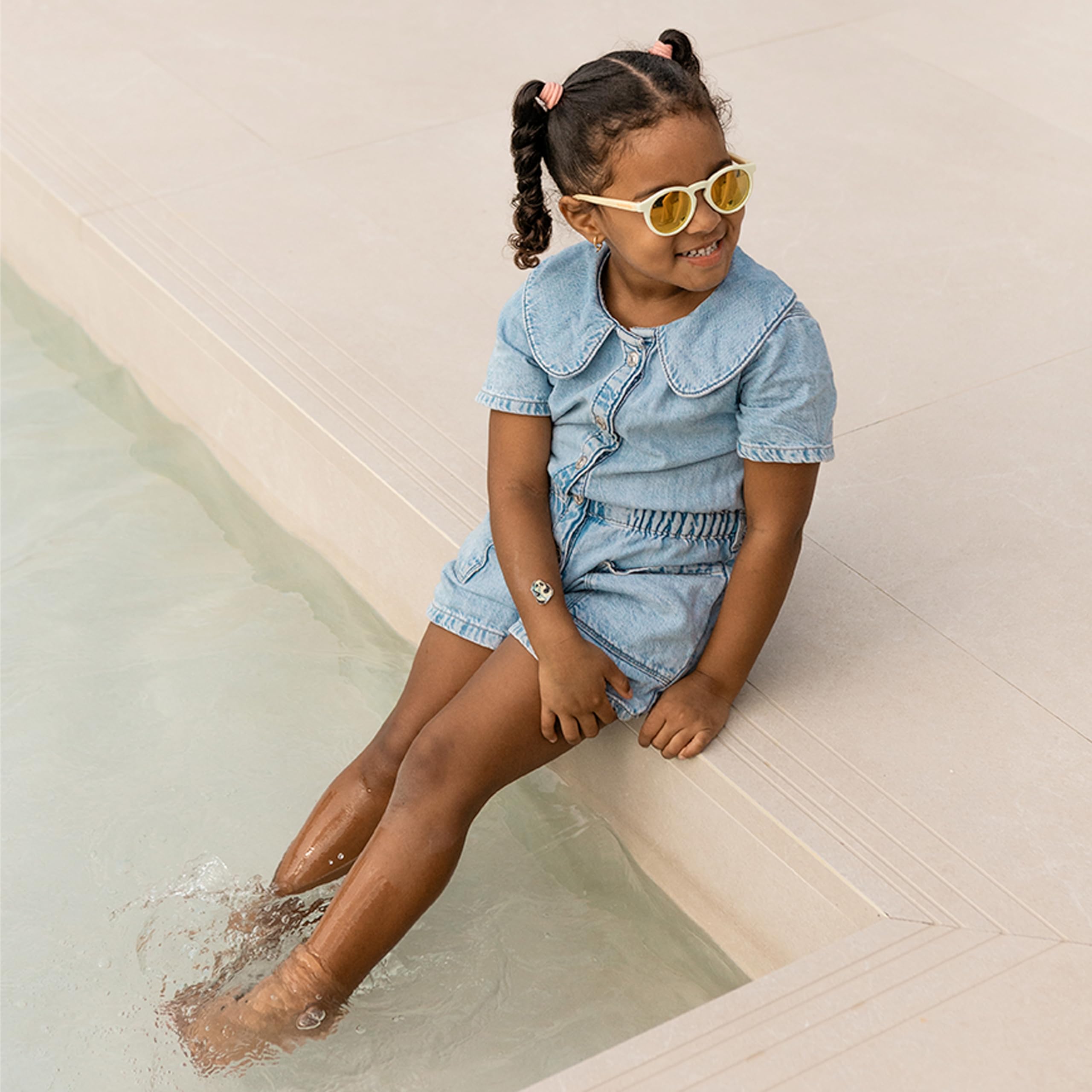 Suavinex, Gafas de Sol para Niños y Niñas de 3 a 8 Años, Polarizadas, Filtro UV 400, 100% Protección Rayos UVA y UVB, con Funda Incluida, Flexibles y Ligeras, Modelo 2026