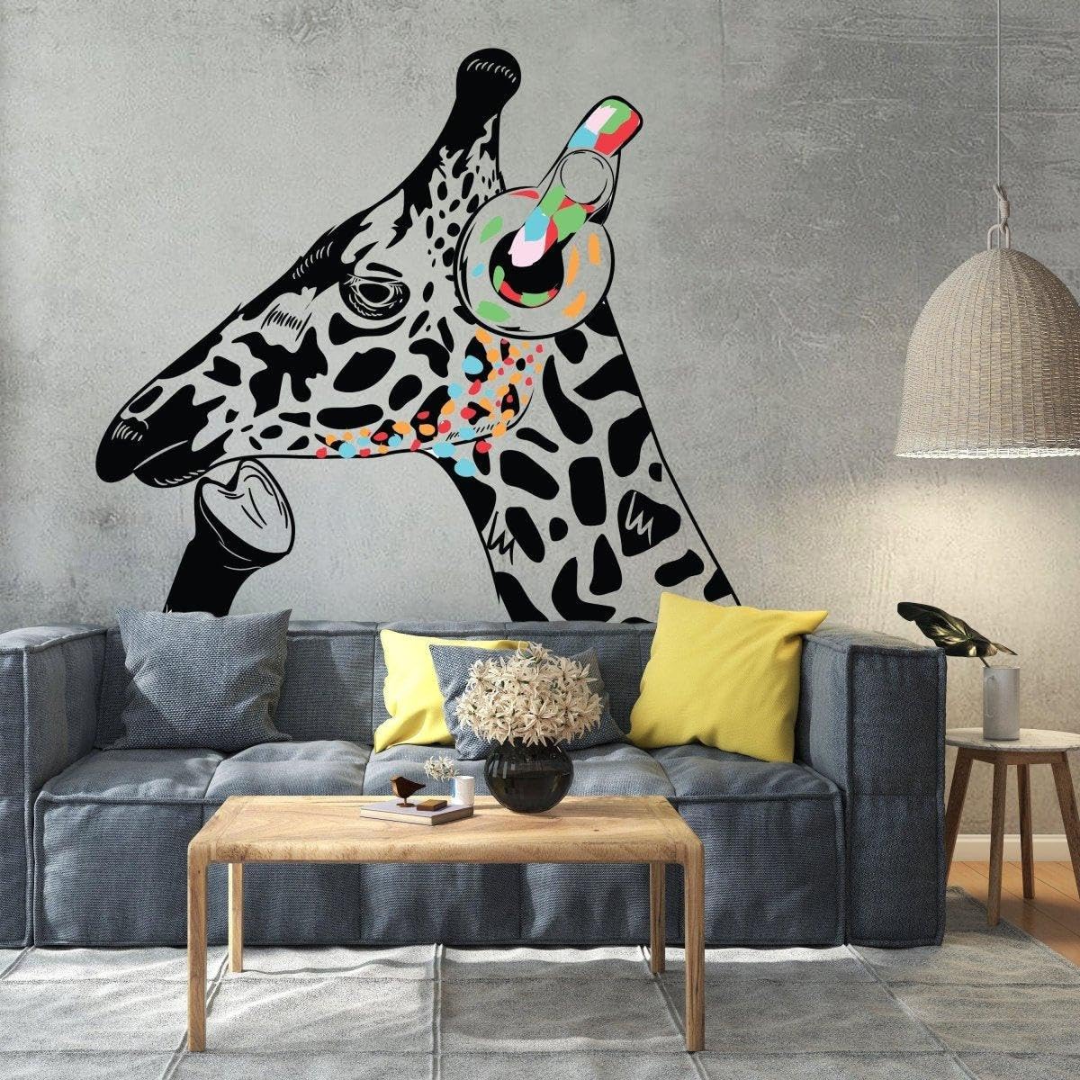Adhesivo de pared con diseño de jirafa contemplativa, arte de vinilo para espacio infantil de 102 x 71 pulgadas / izquierda (foto principal)