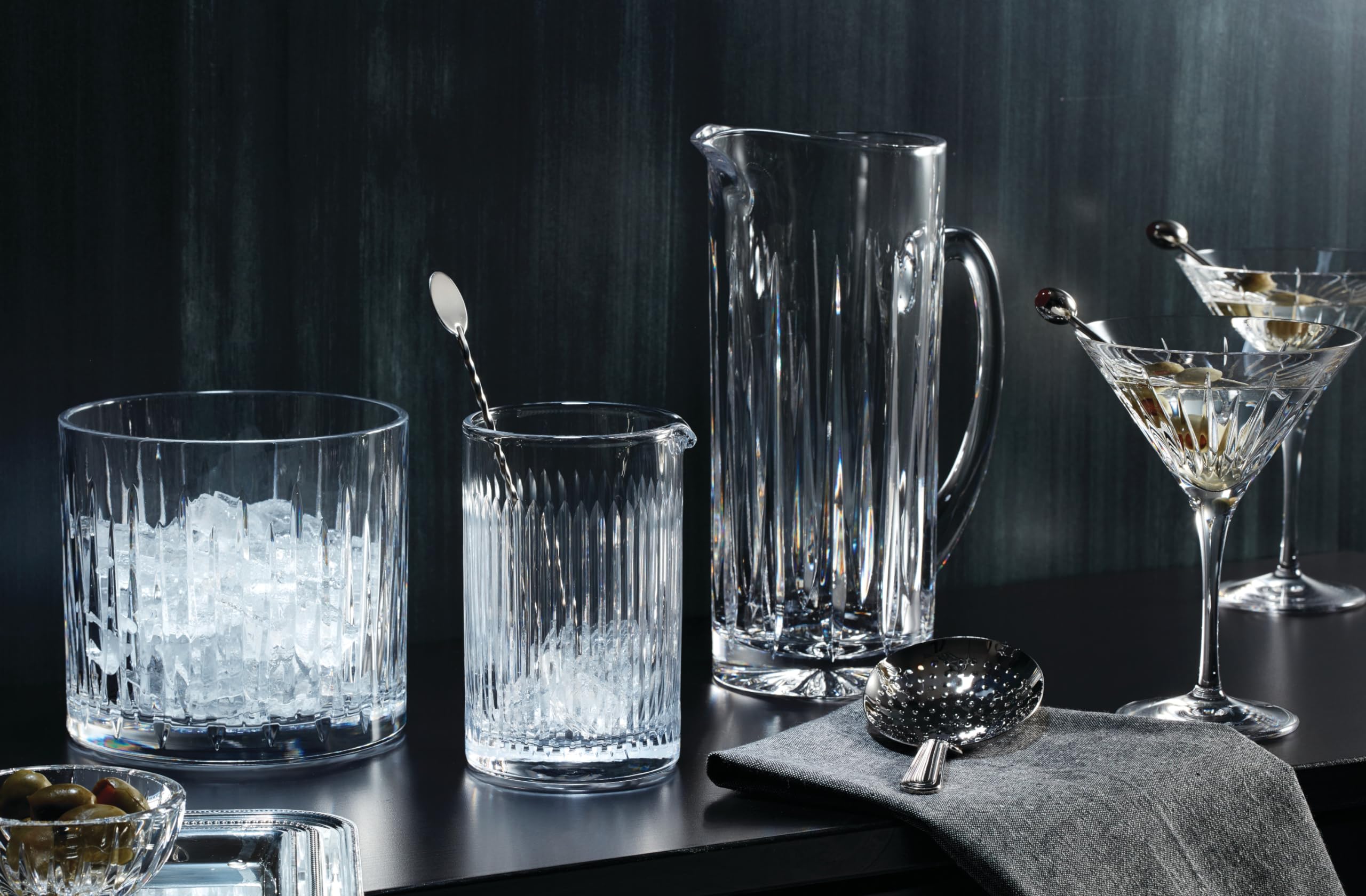 Reed And Barton 891342 Soho Tall Bar Pitcher : Amazon.ca: Home