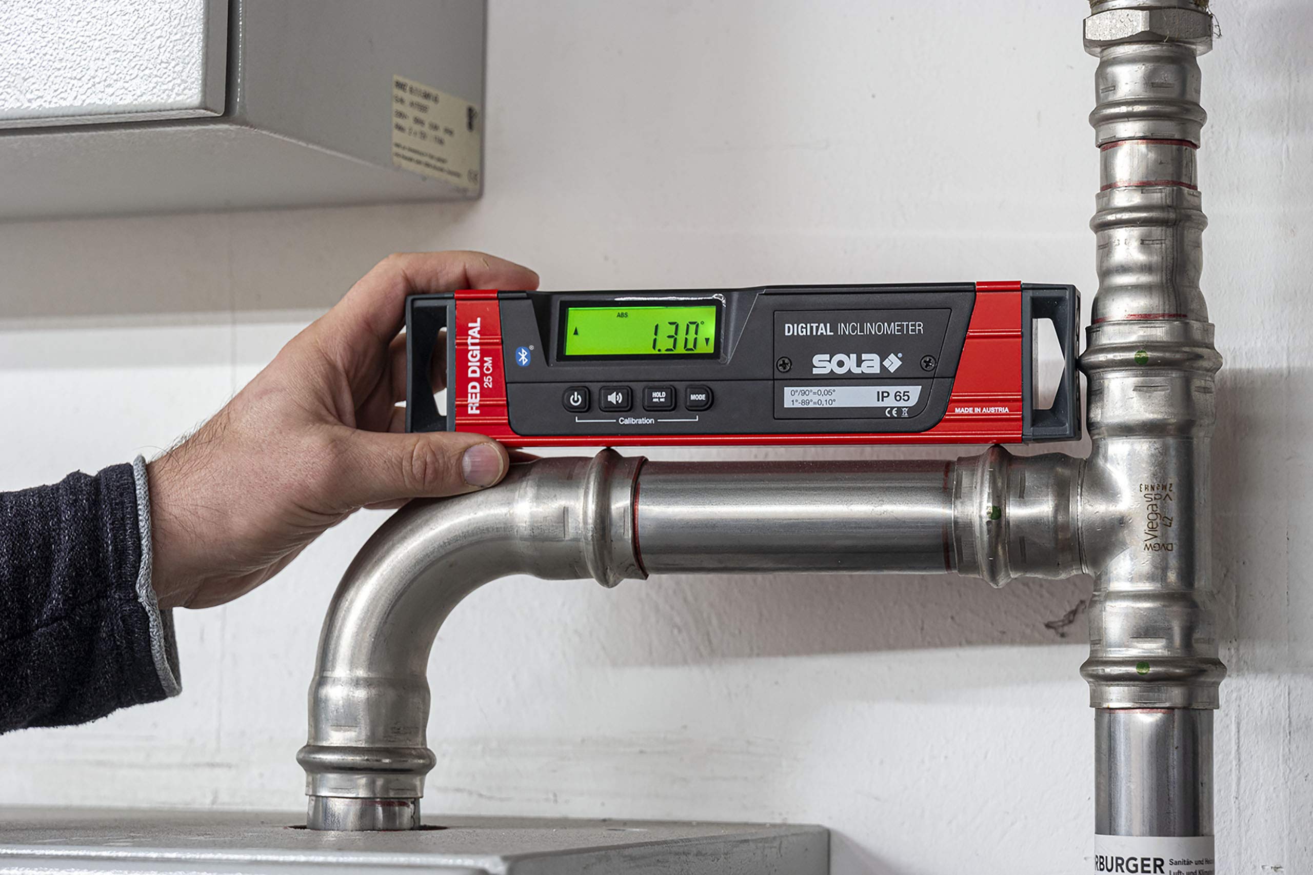 SOLA - RED 25 digital - digitale Wasserwaage 25 cm mit Bluetooth - Wasserwaage mit LCD - Fernsteuerung über Smartphone und App - Neigungsmesser digital - IP65