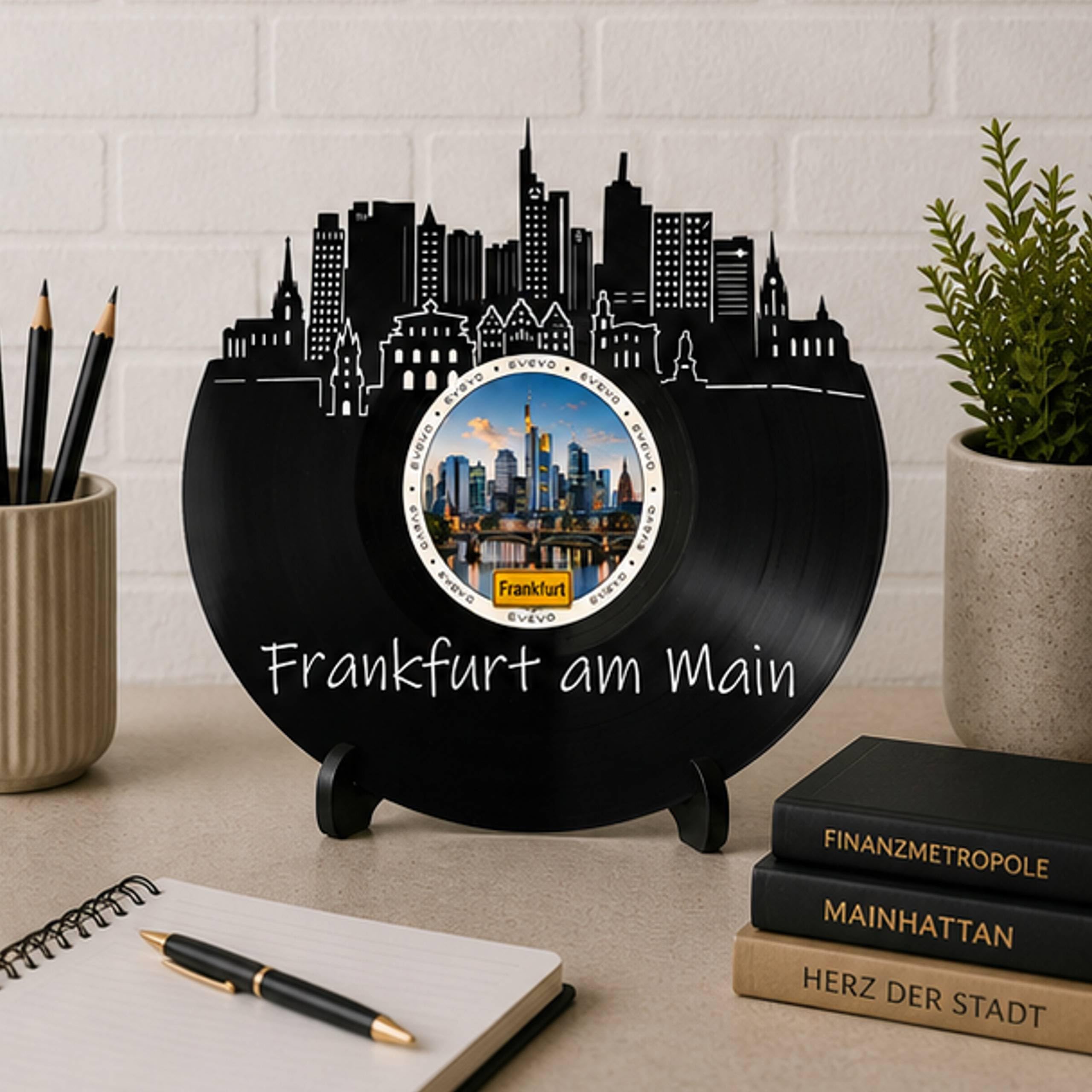 EVEVO Decorazione da parete a forma di disco di Francoforte, in vinile, decorazione da parete con skyline di Assia, regalo per i fan di Francoforte, amanti dei Romani di Mainhattan D0064