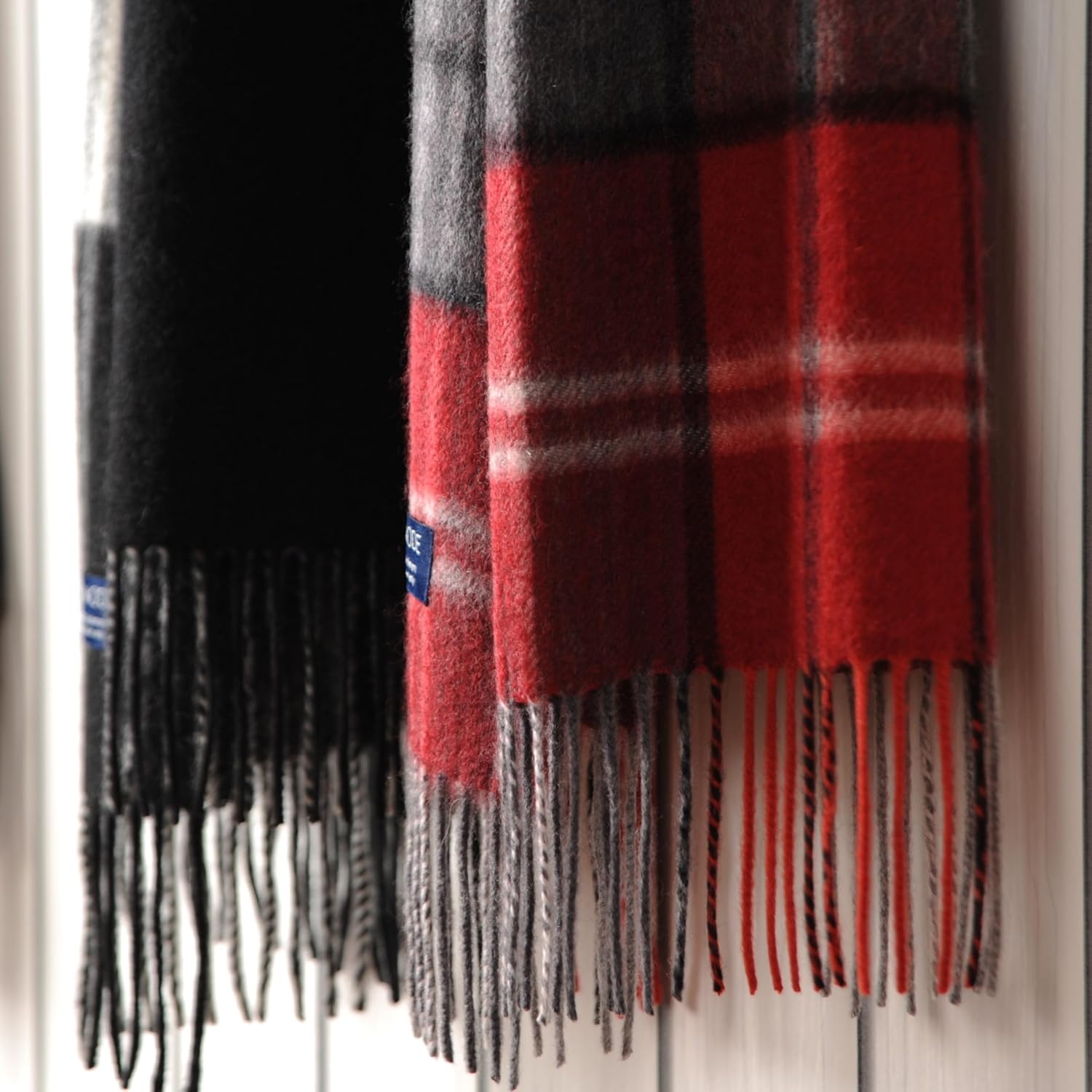 EP Mode Men's 100% Cashmere Scarf, Classic Plaid Design & Gift-Ready Packaging - Image 7