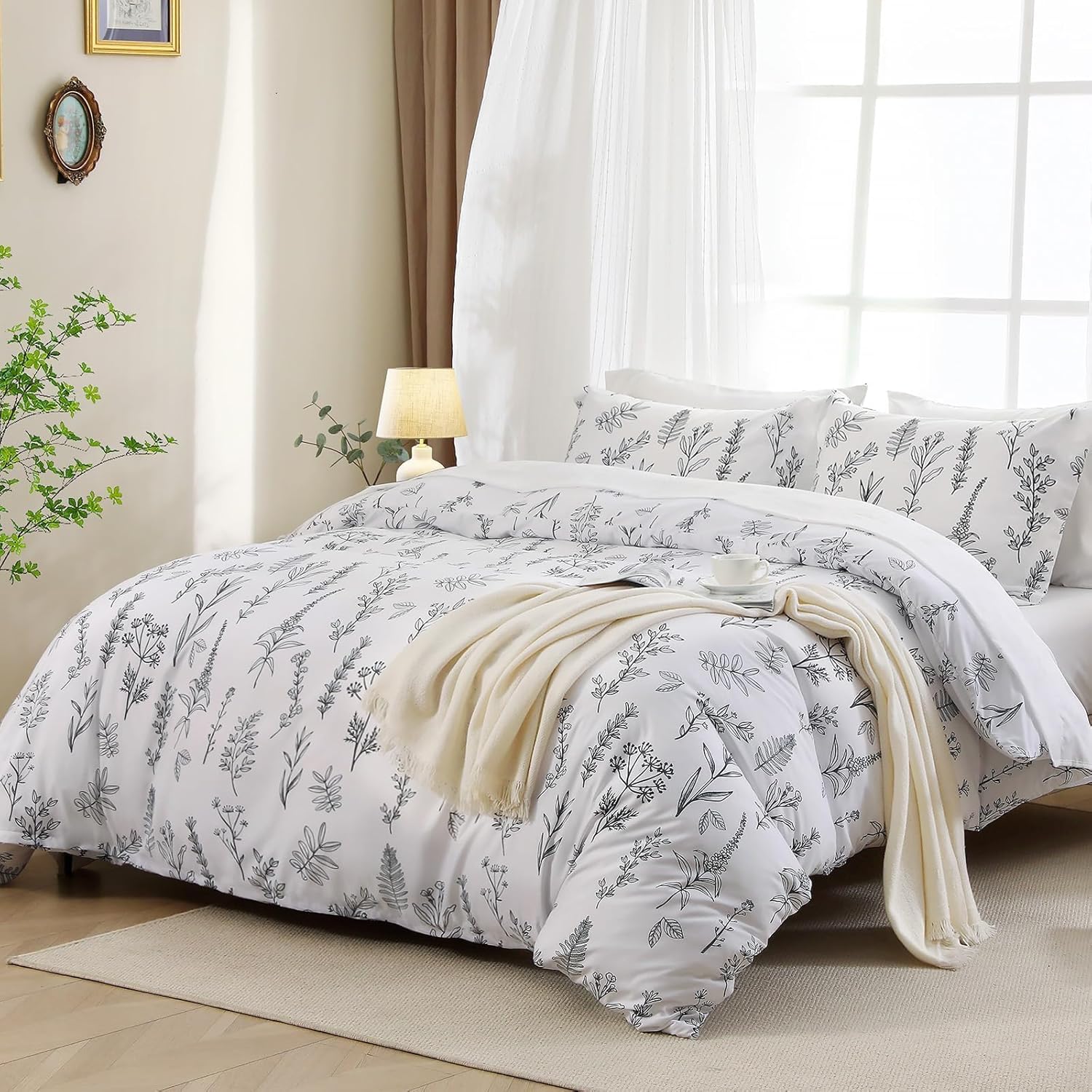 MUXHOMO Duvet Cover Queen Size, Reversible Floral White Duvet Cover Set with Zipper Closure, 3 Pieces Botanical Patterns Soft Microfiber Bedding Set with 4 Ties (90"x90", 2 Pillow Cases) - Image 3