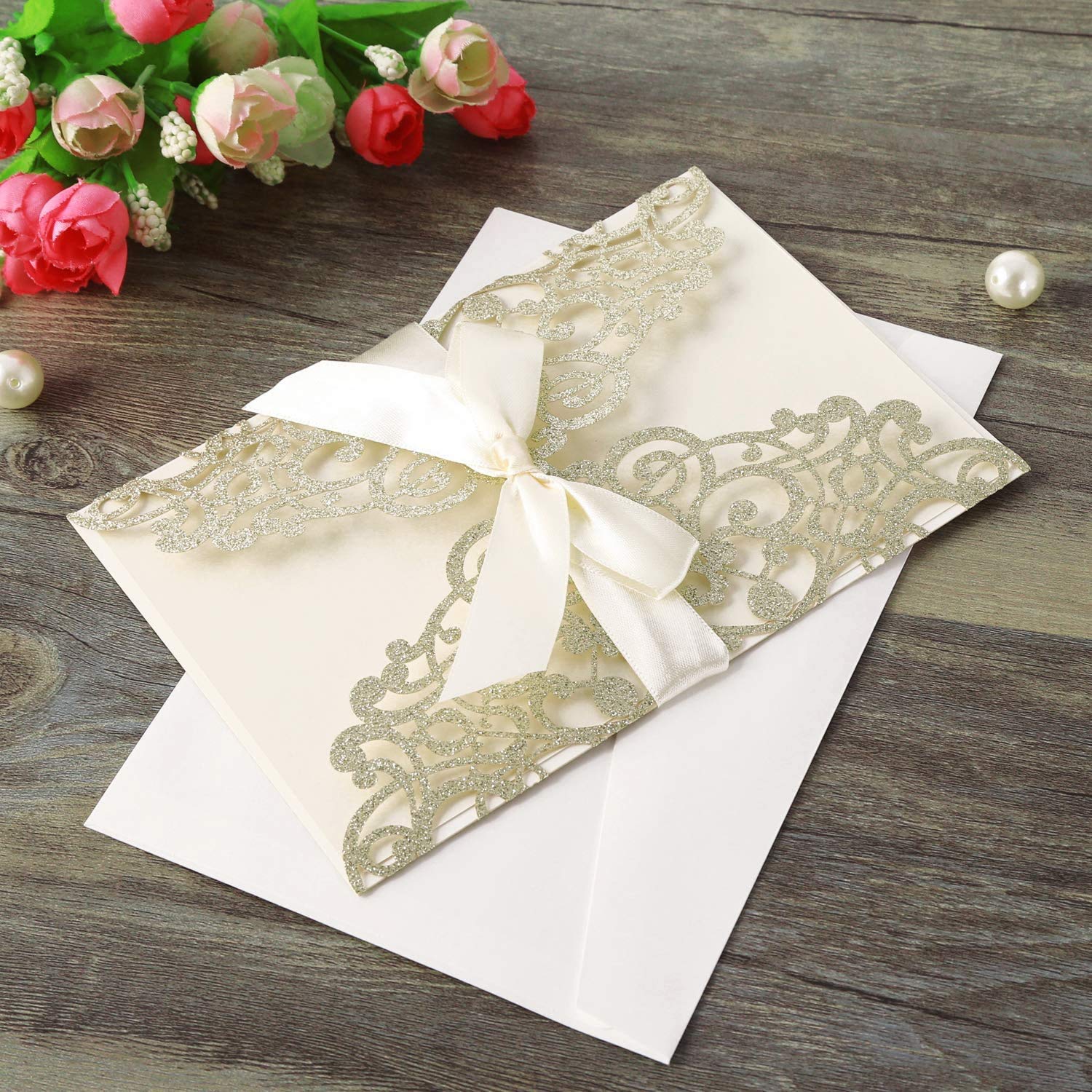 Hosmsua 50 pièces cartes d'invitation découpées au laser avec nœud et enveloppes pour invitations de mariage fête de mariage fiançailles anniversaire (paillettes champagne)