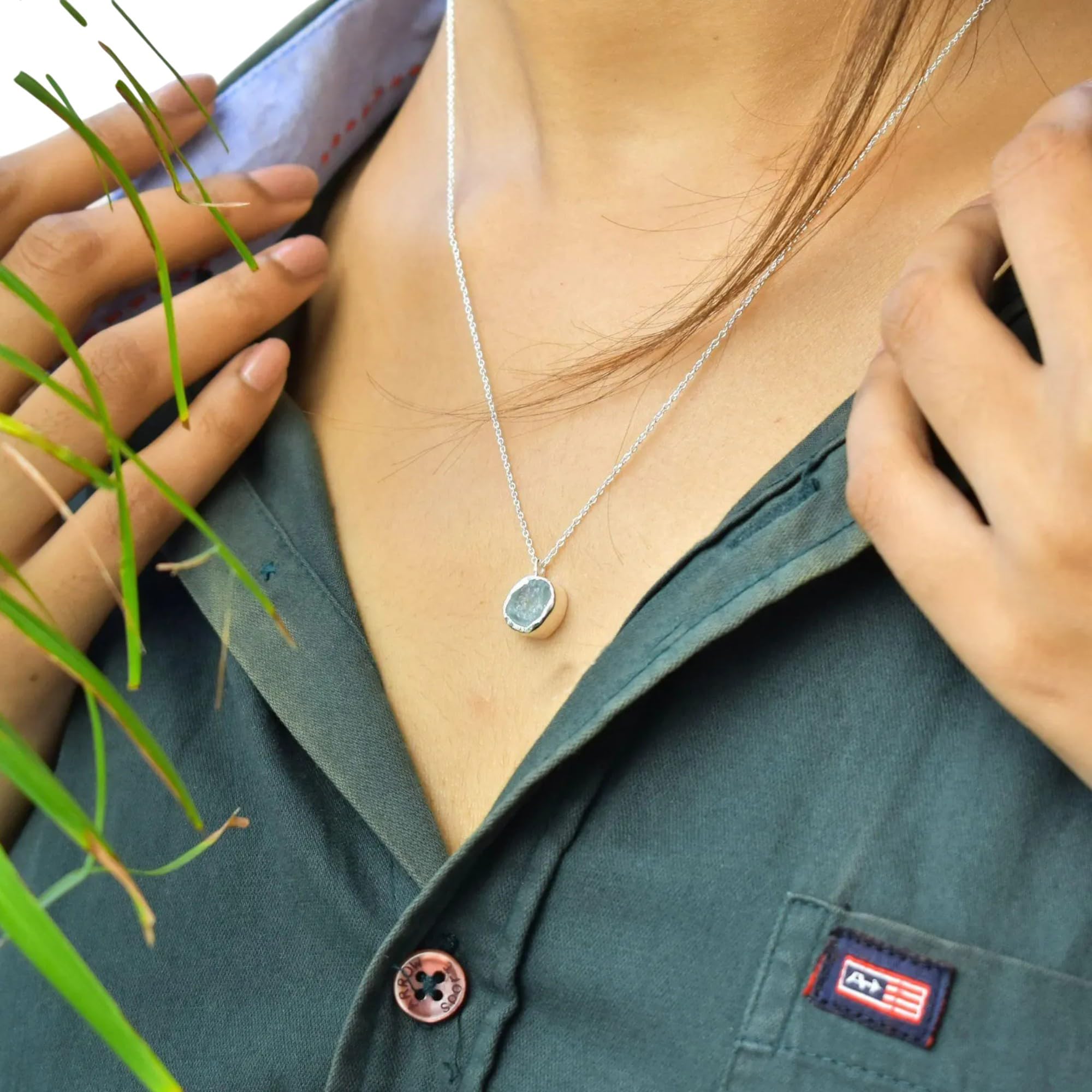 Collana con vera acquamarina grezza, in argento Sterling 925, gioiello fatto a mano