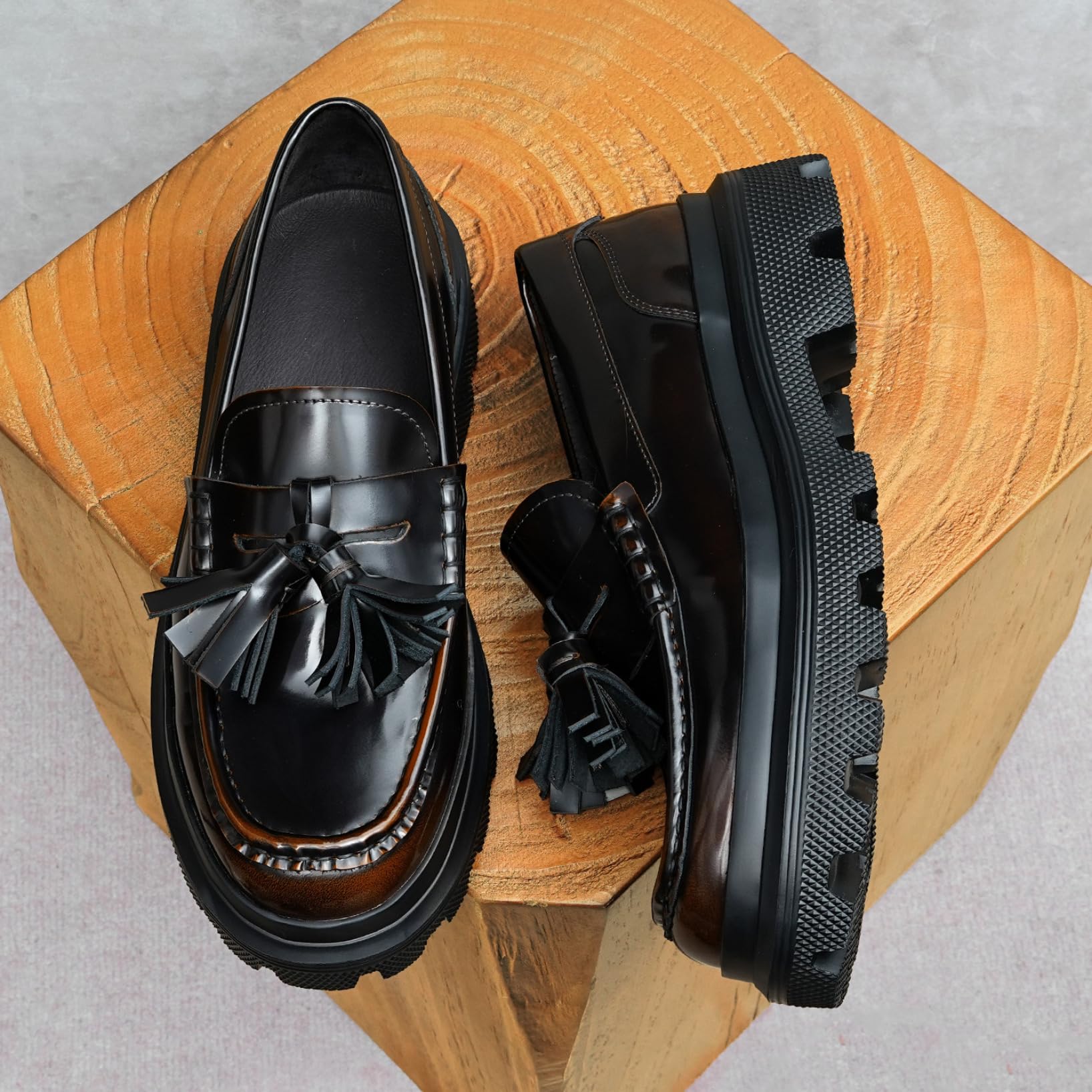 Generico Mocassini Uomo in Pelle Verniciata Slip on Scarpe Eleganti Business con Nappine Punta Tonda con Plateau Mocassini Confortevoli
