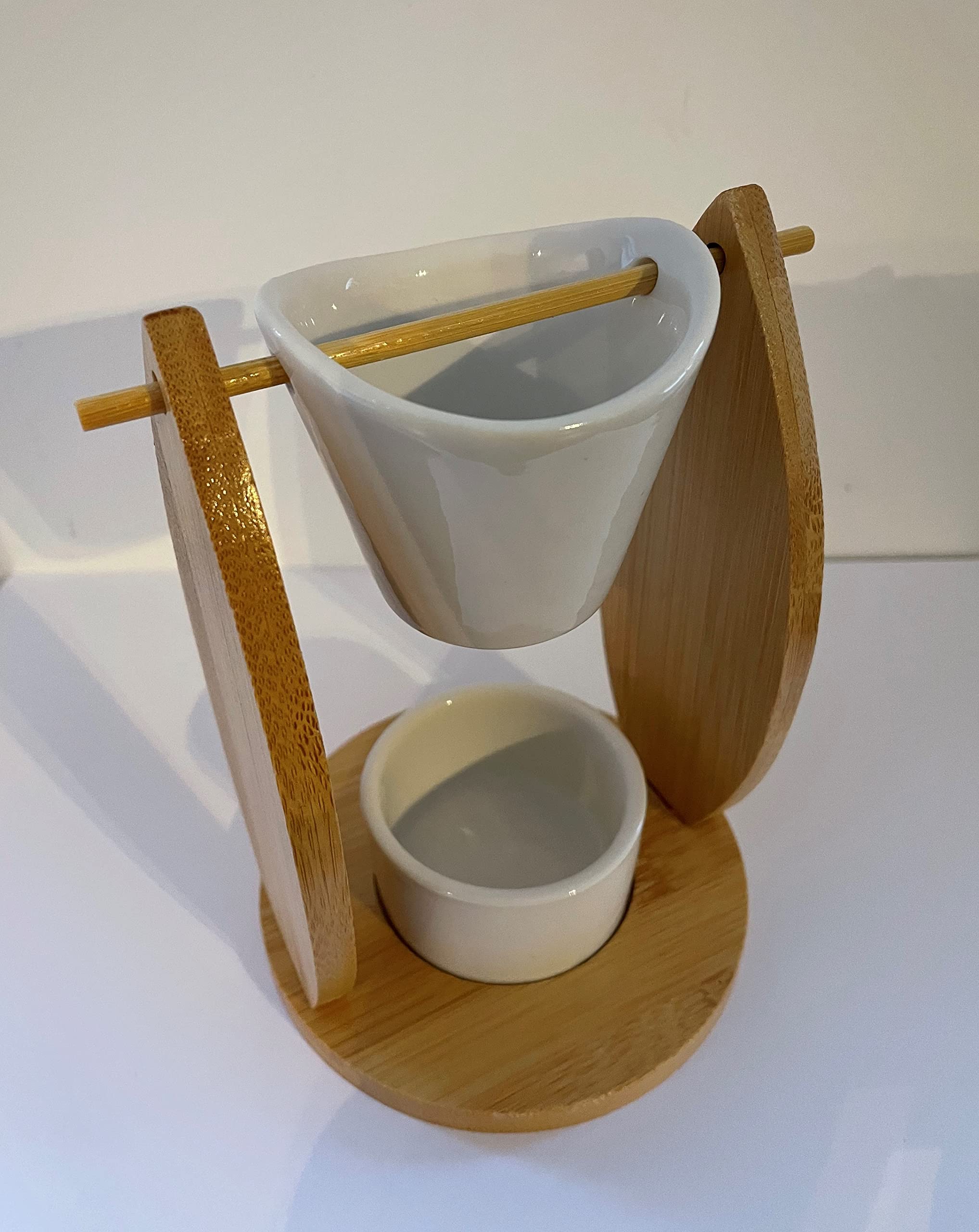 Zen'Arôme - Arina Fragrance Lamp - Scented Wax Burner - Diffuser for Essential Oils and Room Fragrances - Candle Holder Aromatherapy - Decorative Tea Light Holder Made of Wood and Ceramic - Height: