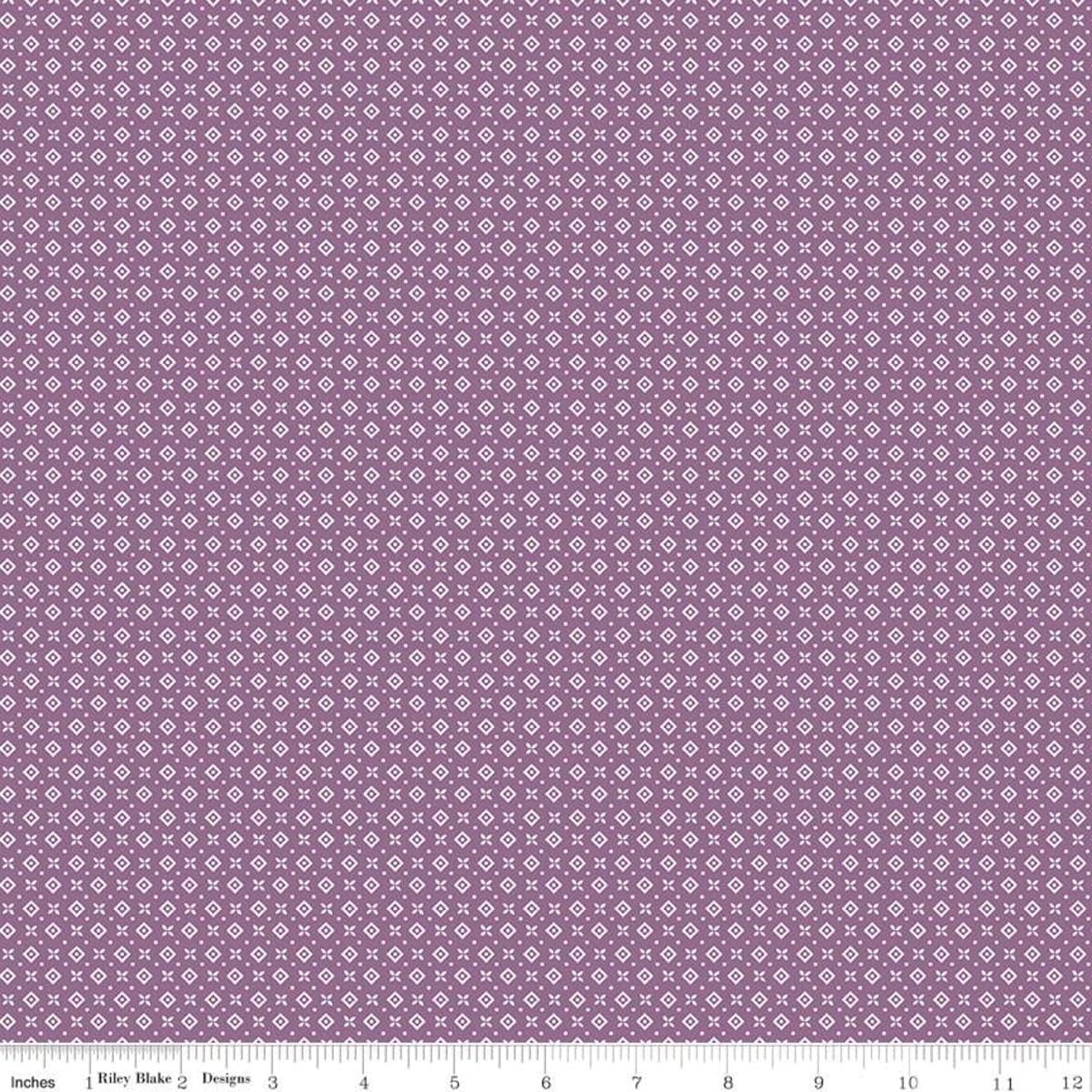 Prairie Fat Eighth Bundle (46 Pieces) by Lori Holt for Riley Blake 9 x 21 inches (22.86 cm x 53.34 cm) Fabric cuts DIY Quilt Fabric