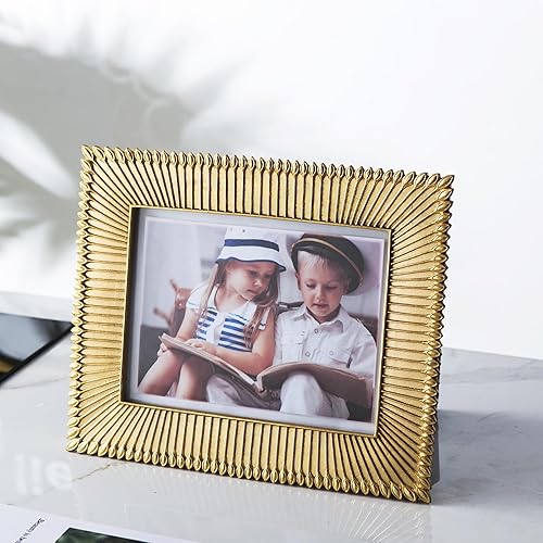 Vista 17 de Kimdio Marco de fotos de resina de 4 x 6 pulgadas, marcos de fotos dorados, marco rústico con vidrio de alta definición para pared o mesa