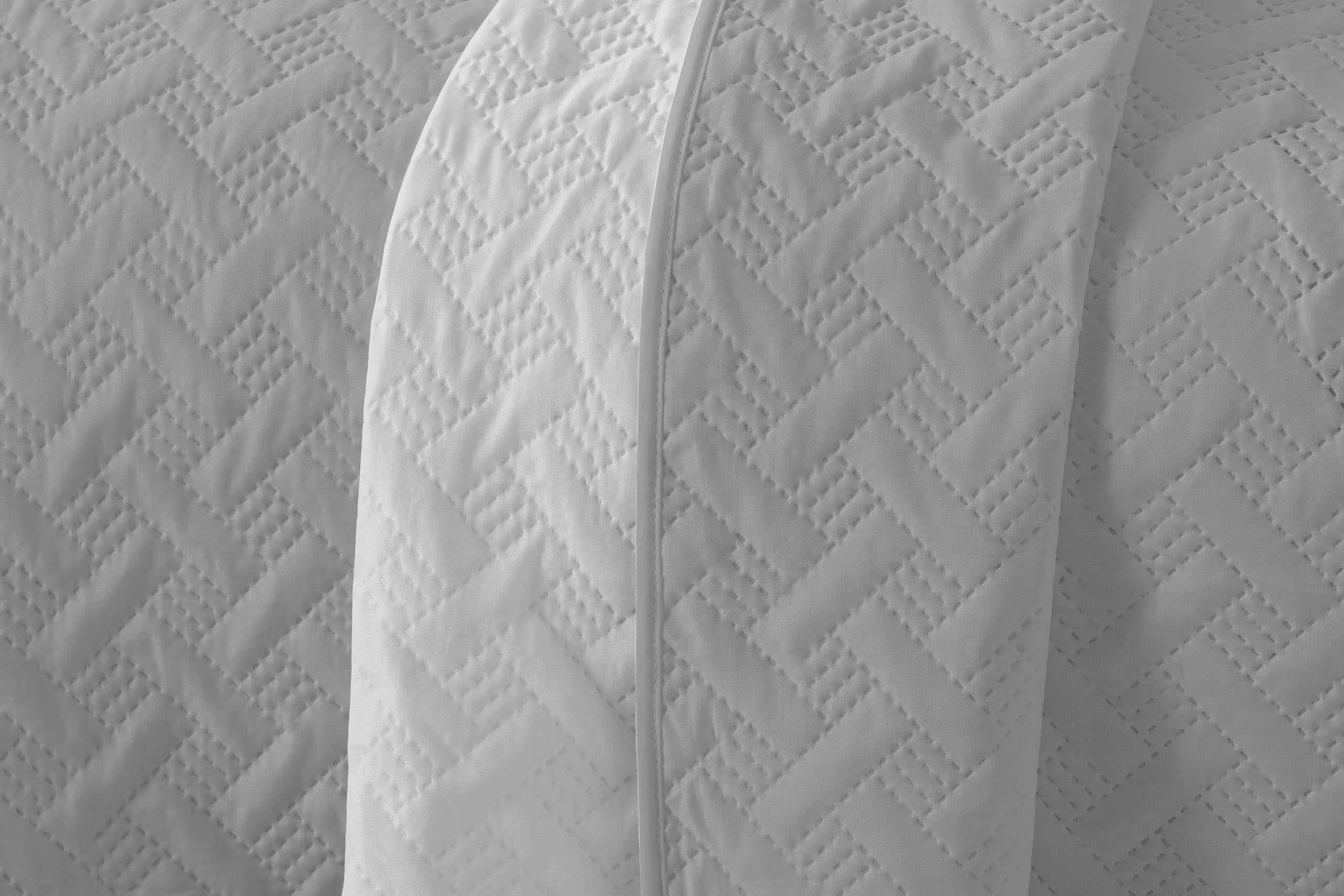Degrees Home Liso – Couvre-lit Fin Multi-Usage (250x260) – Dessus de Lit 2 Personnes Uni en Microfibre Douce et Légère pour Toutes Saisons – 100% Microfibre de Haute Qualité