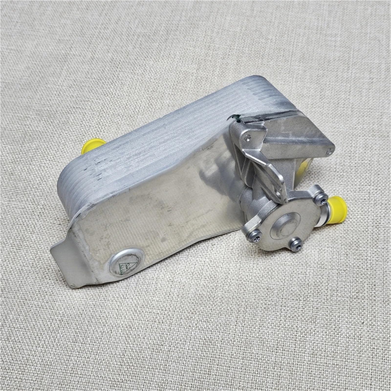 Obudowa chłodnicy oleju ręczny przetwornik chłodni CHŁODNICA OLEJU PRZEKŁADNIOWEGO Pasuje do BMW SERIA 1 SERIA 3 X1 17217529499 17 21 7 529 499 17217551647, 17 21 7 551 647