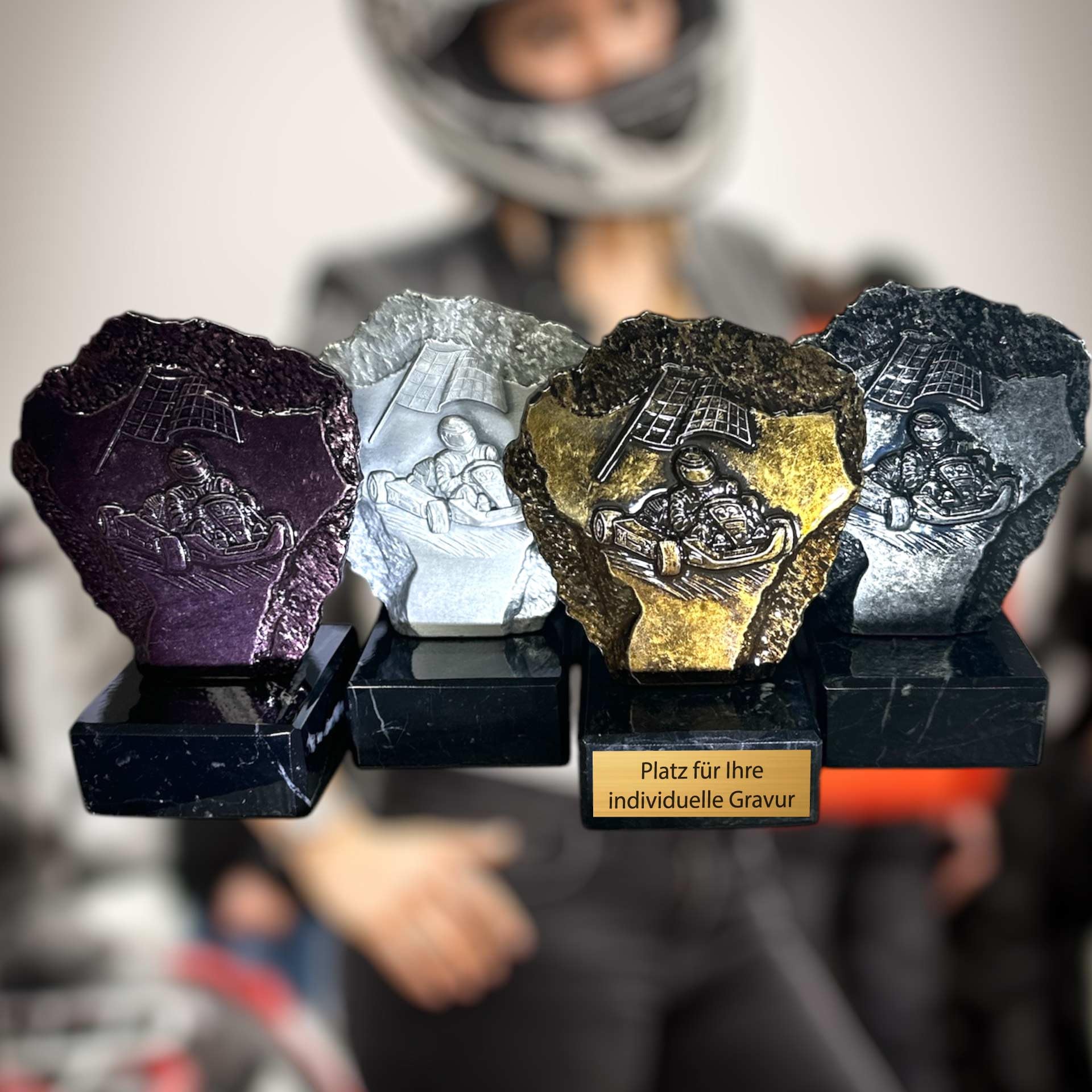 Coupe en métal pour karting - Trophée de karting avec gravure - 4 couleurs - Sur socle en marbre - Idéal pour toute remise de victoire sur la piste de karting - 14 cm
