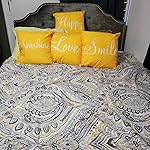 Review Image by Laura Curran Laura Curran