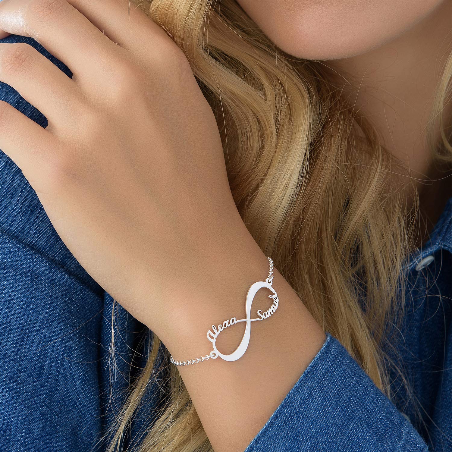 MYKA - Pulsera Infinito con nombres - Joyería personalizada para Mamá, Abuela - pulsera con nombre, letras - Regalos para mujer, Día de la Madre, Navidad, Cumpleaños