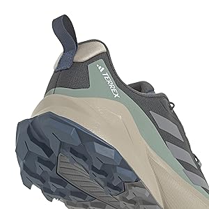 【TDM】 JP 嵐の目、ウギン ボーダーレス Amazon | [アディダス] トレッキングシューズ SWIFT R MID Gore