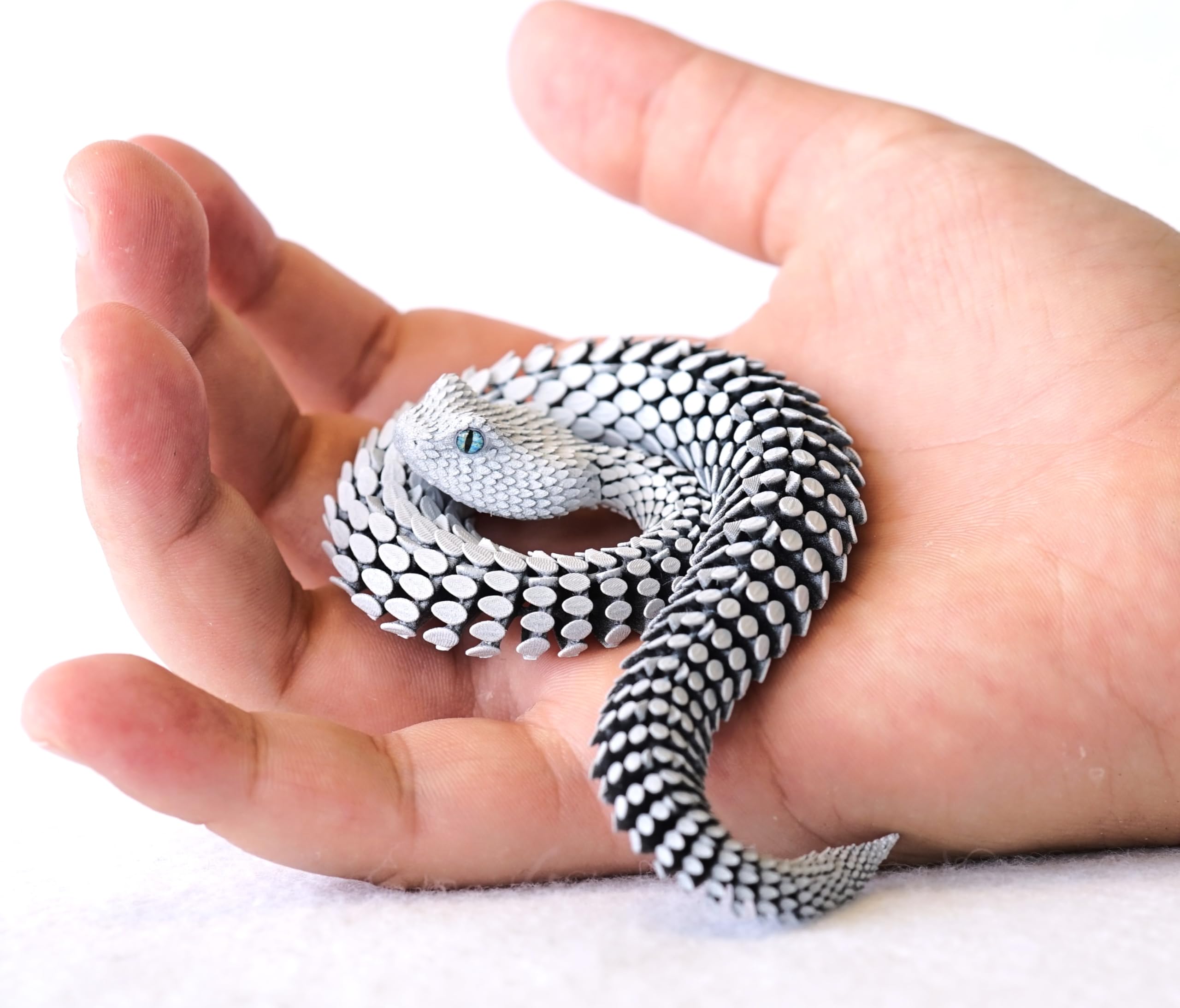 Amazon.co.jp: Lifelike Snake Toy from CUBO design ミニチュア蛇の 