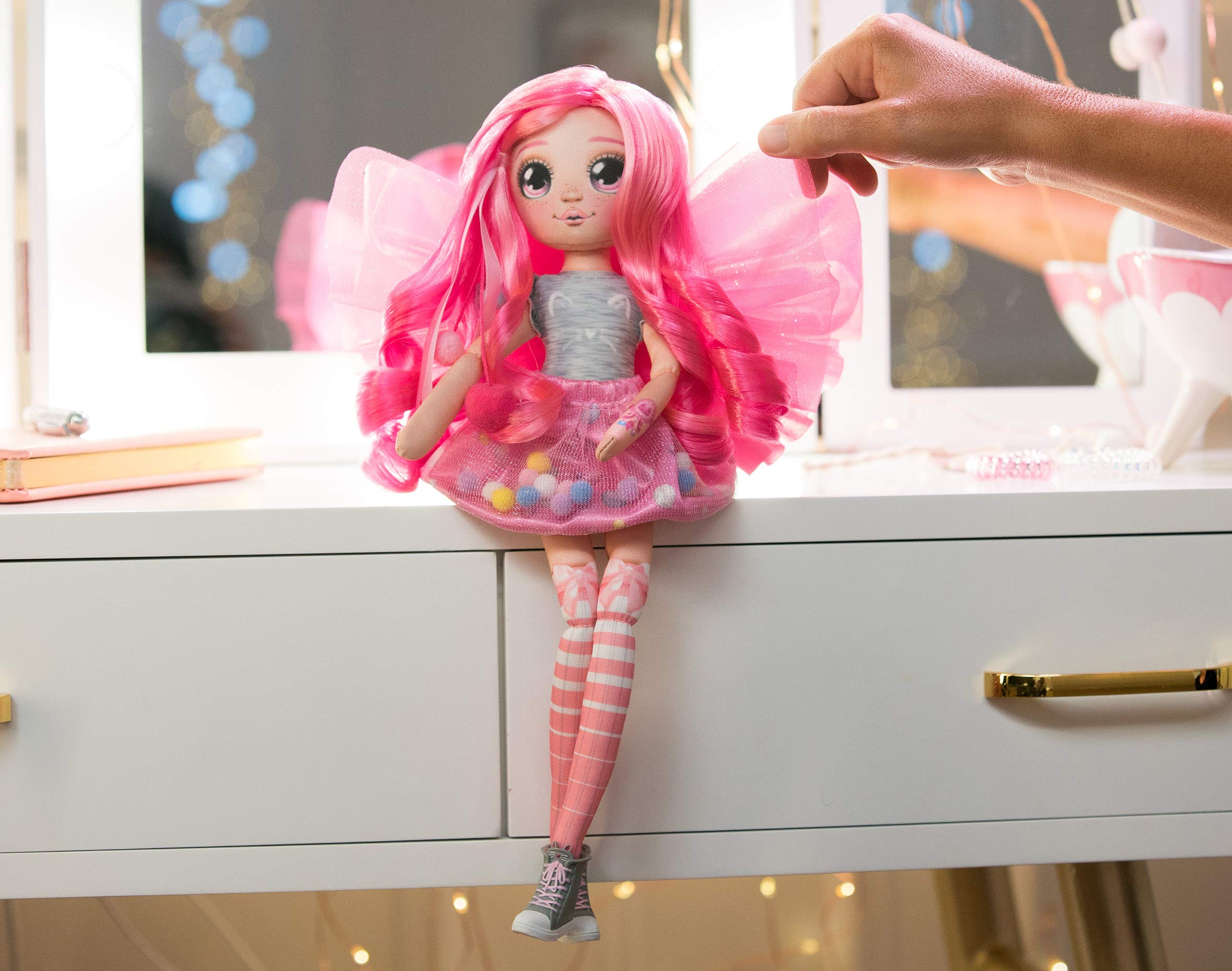 DREAM SEEKERS ★ Fashion Doll ★ BELLA Dream Seekers - Bella : Amazon.com.au: Toys & Games