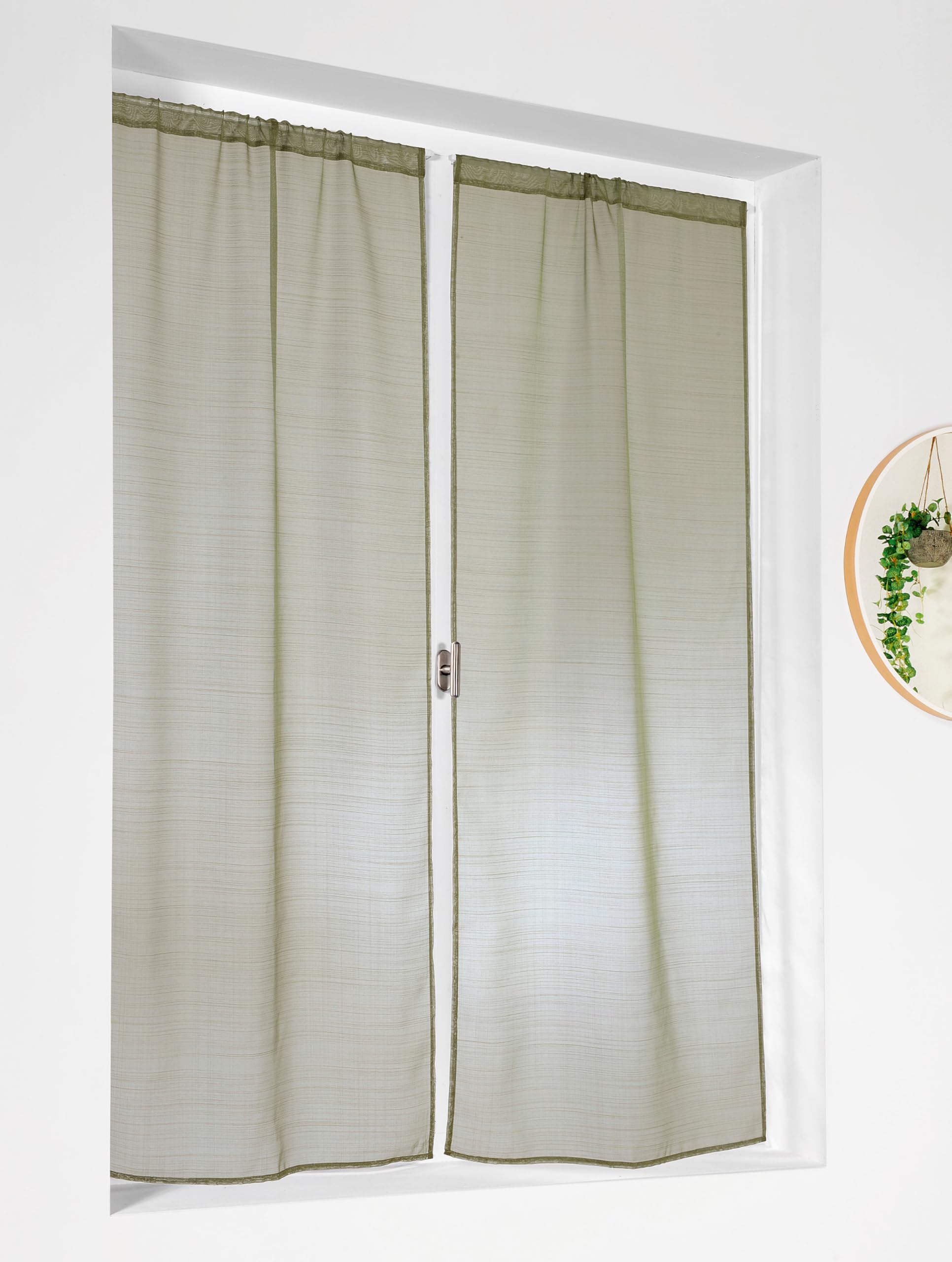LINDER Voilage Paire de Vitrage - Passe Tringle - Vert Olive - 60x140cm - 100% Polyester - Certifié Oeko -​TEX - Collection Etamine Givrée