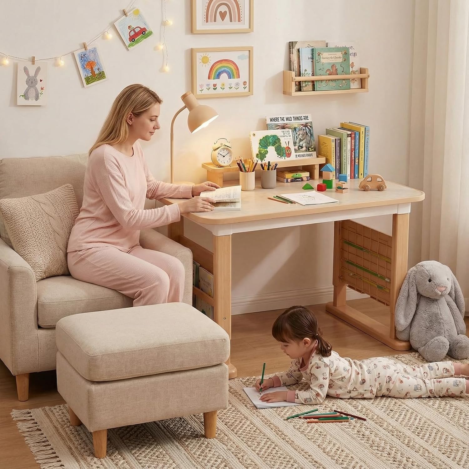 MAMIZO Höhenverstellbarer Kinderschreibtisch mit Stuhl Set, Schreibtisch Kinder mit Seiten-Bücherregal & Ablagekasten, Graffiti-Tisch von 3-12 Jahren, Ideal für Kinderzimmer & Arbeitszimmer (Gelb)