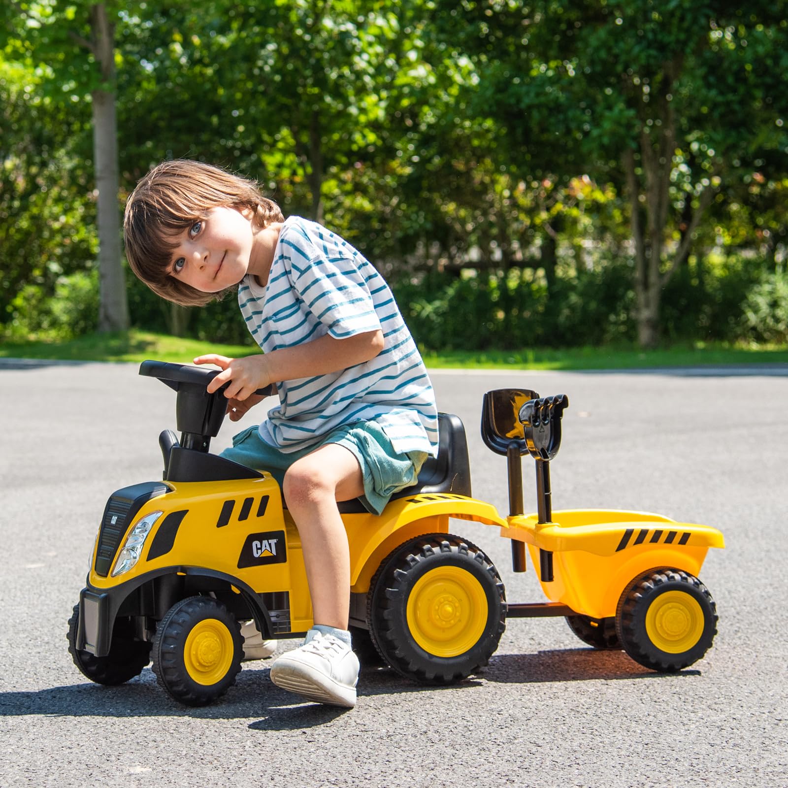 COSTWAY Rutschauto mit abnehmbarem Anhänger, Rutscher Traktor mit Schaufel & Rechen, Rutschfahrzeug mit Hupe, Motorsound & LED-Leuchten, für Kinder ab 1 Jahr