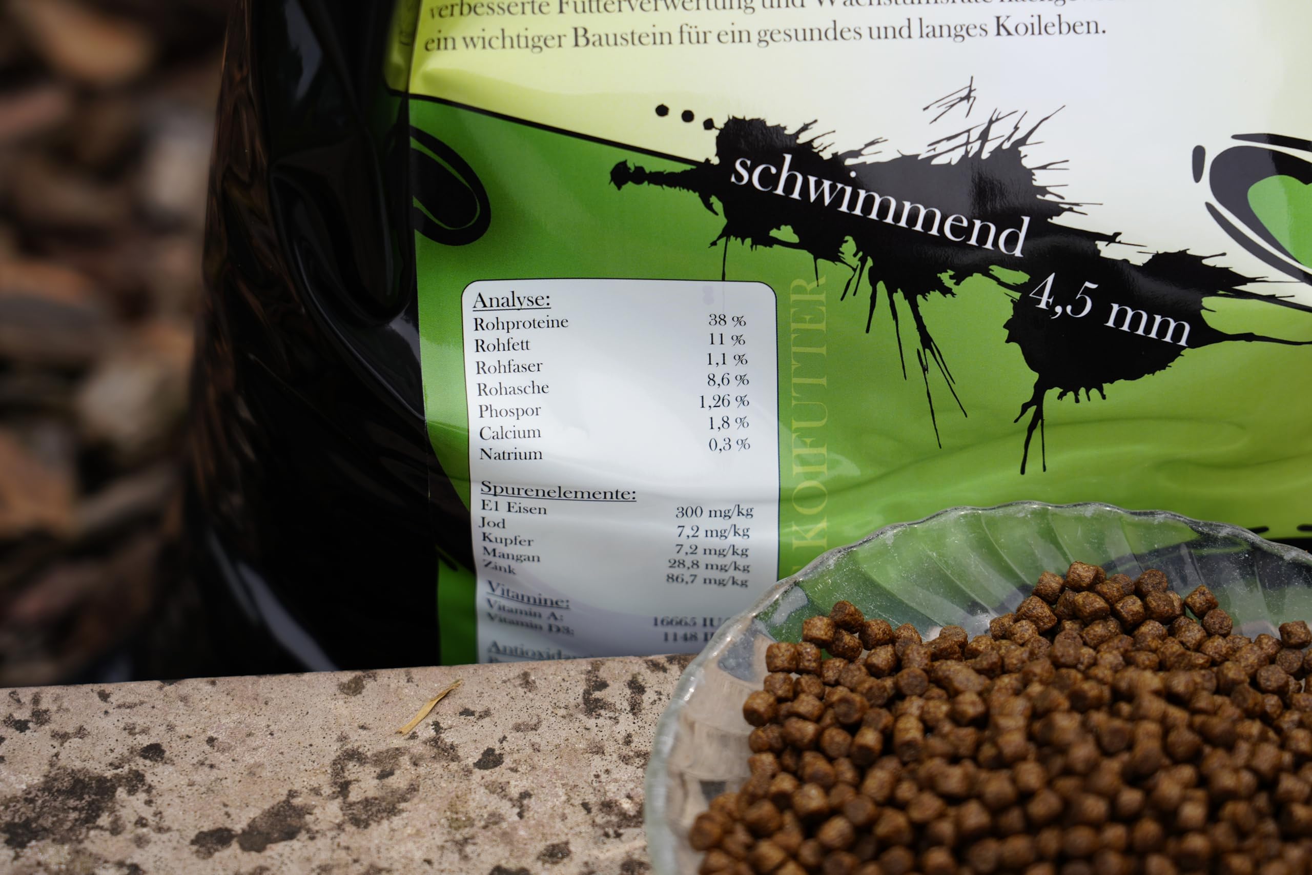 DAS KOIFUTTER GRÜN | 5 KG | gesundes Wachstum und hohe Vitalität | schwimmend für Koi und Goldfische (5 KG)