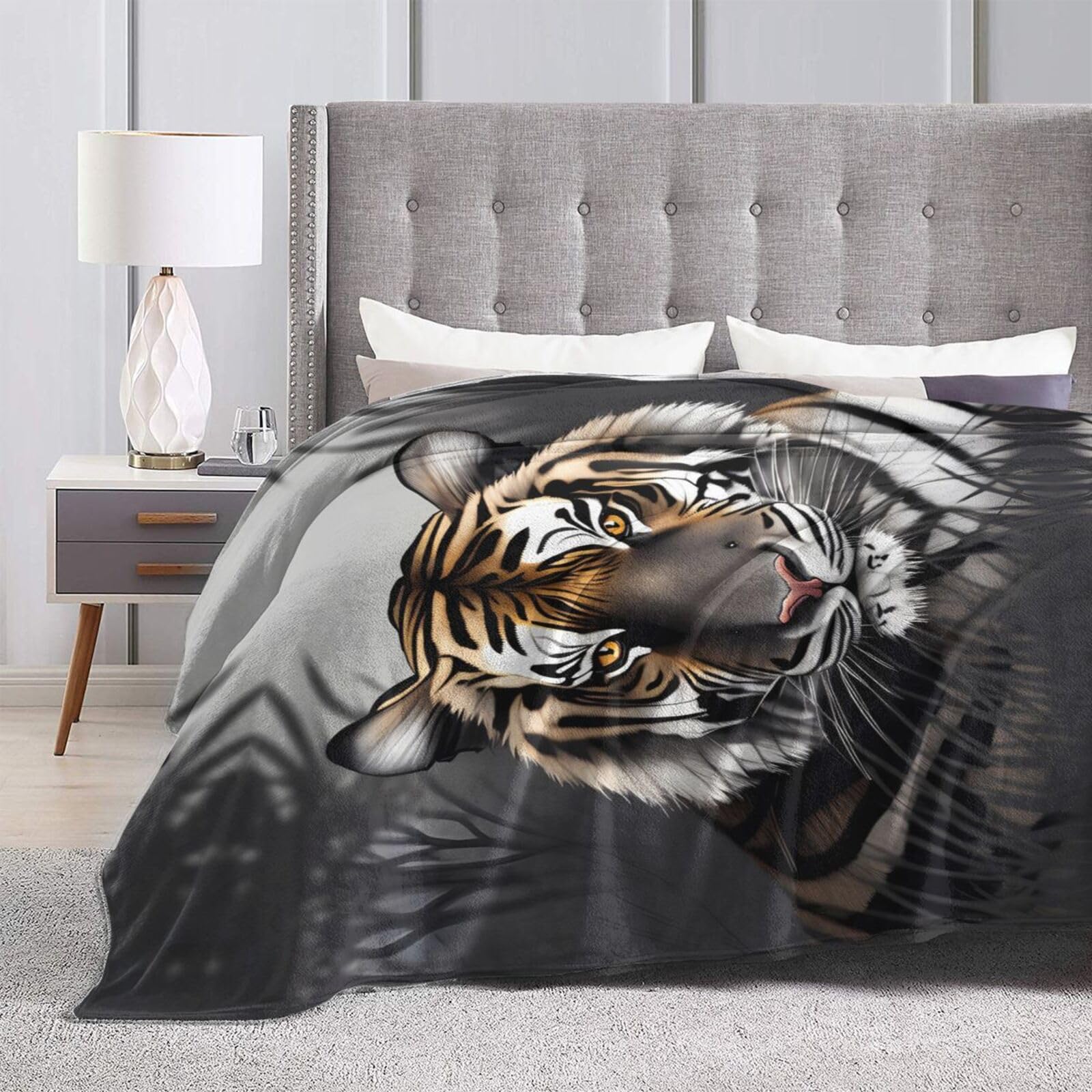 AMITAYUS Coperta Leggera In Flanella Tigre - 150x100 Cm - Ultra Morbida Per Divano E Letto - Gialla