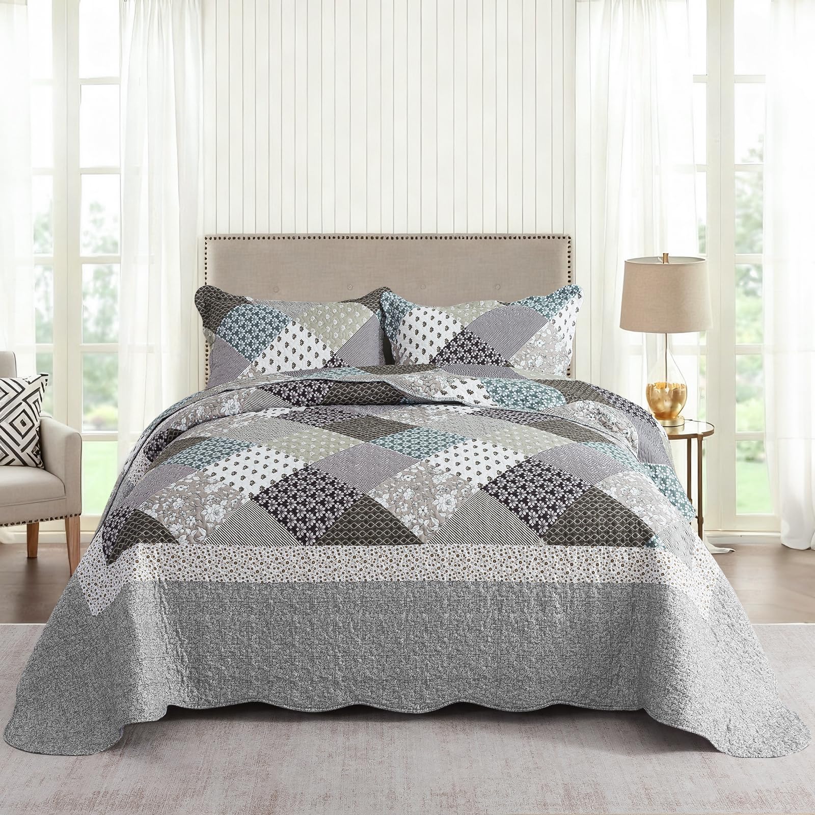 NEWLAKE Quilt Set King Size, Bedspread Sets Light Grey Square, Reversible Quilt Bedding Set Lightweight and Breathable for All Seasons, Soft Quilted Bedspread with 2 Pillow Shams
