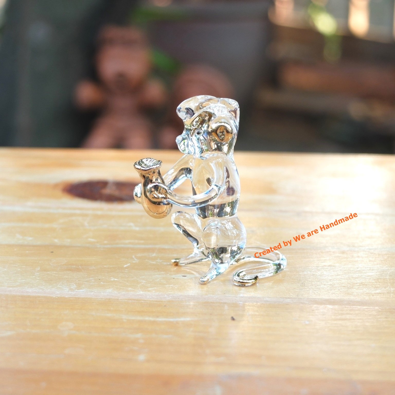 Amazon.co.jp: 手作りの手吹きガラスのサル (幸運金の袋を持つ猿