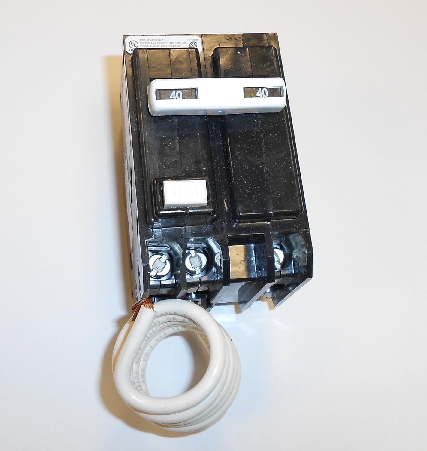 GE Industrial THQL2140GFT Plug-in Mount Type THQL Feeder Self-Test Ground Fault Circuit Interrupter 2-Pole 40 Amp 120/240 Volt AC - - 