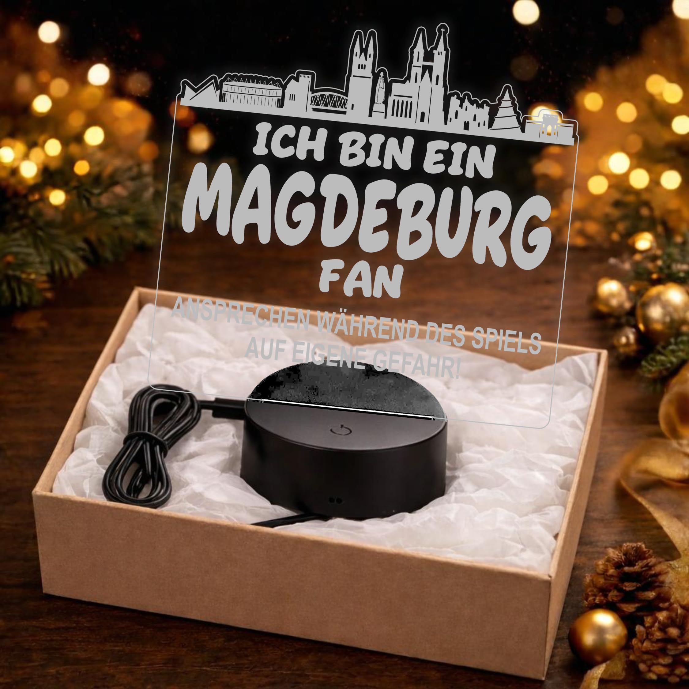 Lieblingsmensch Magdeburg Fan Fußball LED Nachtlicht – 3D Skyline Design „Ansprechen auf eigene Gefahr“ – RGB Farbwechsel mit Fernbedienung & Touch – Stimmungslicht für die Man Cave – 19x23cm