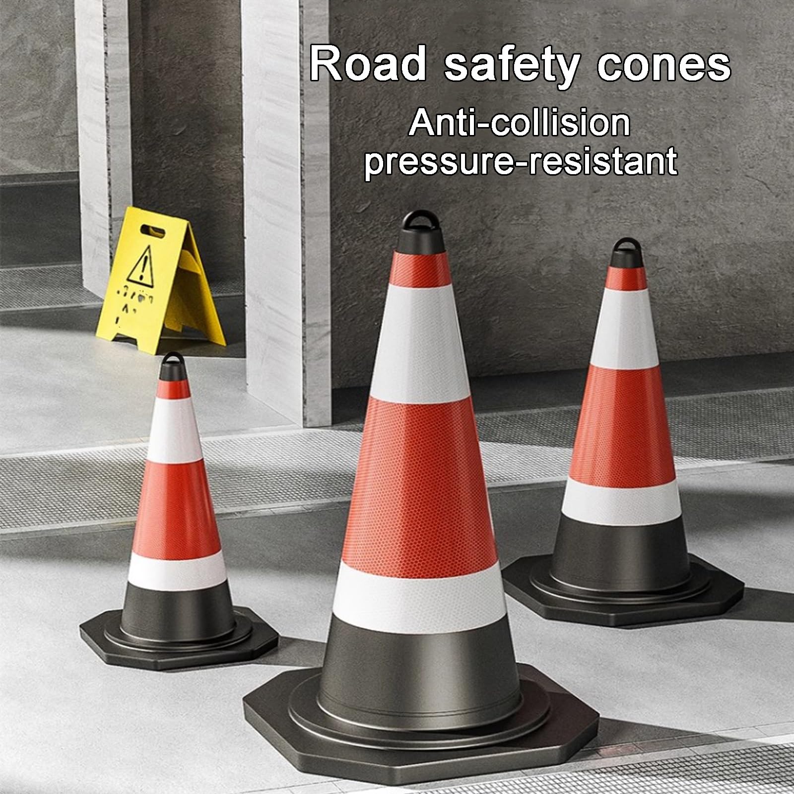 Cone de Signalisation Lot de 2 Cônes de Signalisation Robustes avec Base Lestée Noire Colliers Réfléchissants pour Le Contrôle de La Circulation(70 * 40cm/28 * 16in)