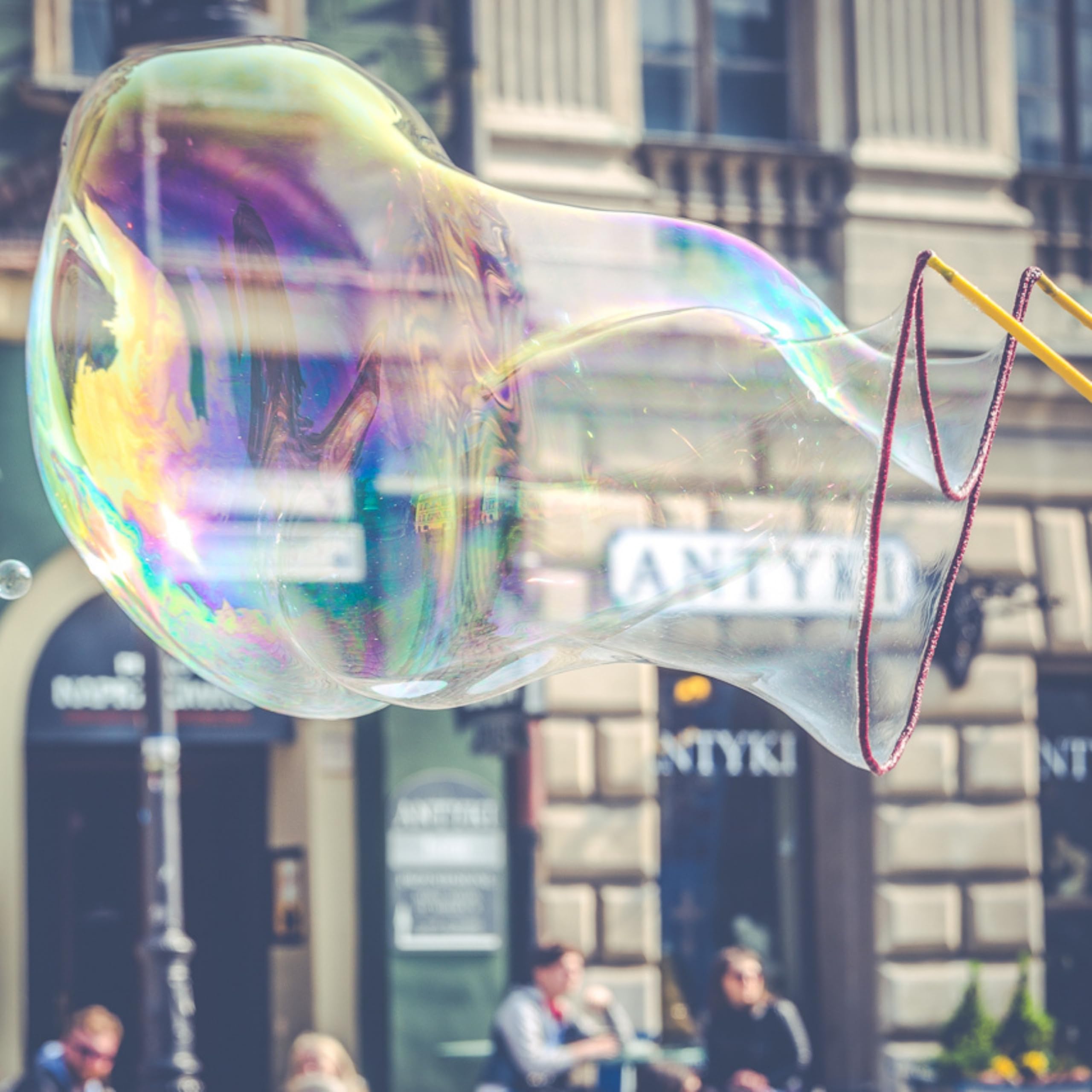 Bubble Brothers Płyn do baniek mydlanych, 2 litry, do olbrzymich baniek mydlanych i normalnych, butelka uzupełniająca, 2 l, nietłukące się XXL, kolorowe bańki mydlane, roztwór do banie