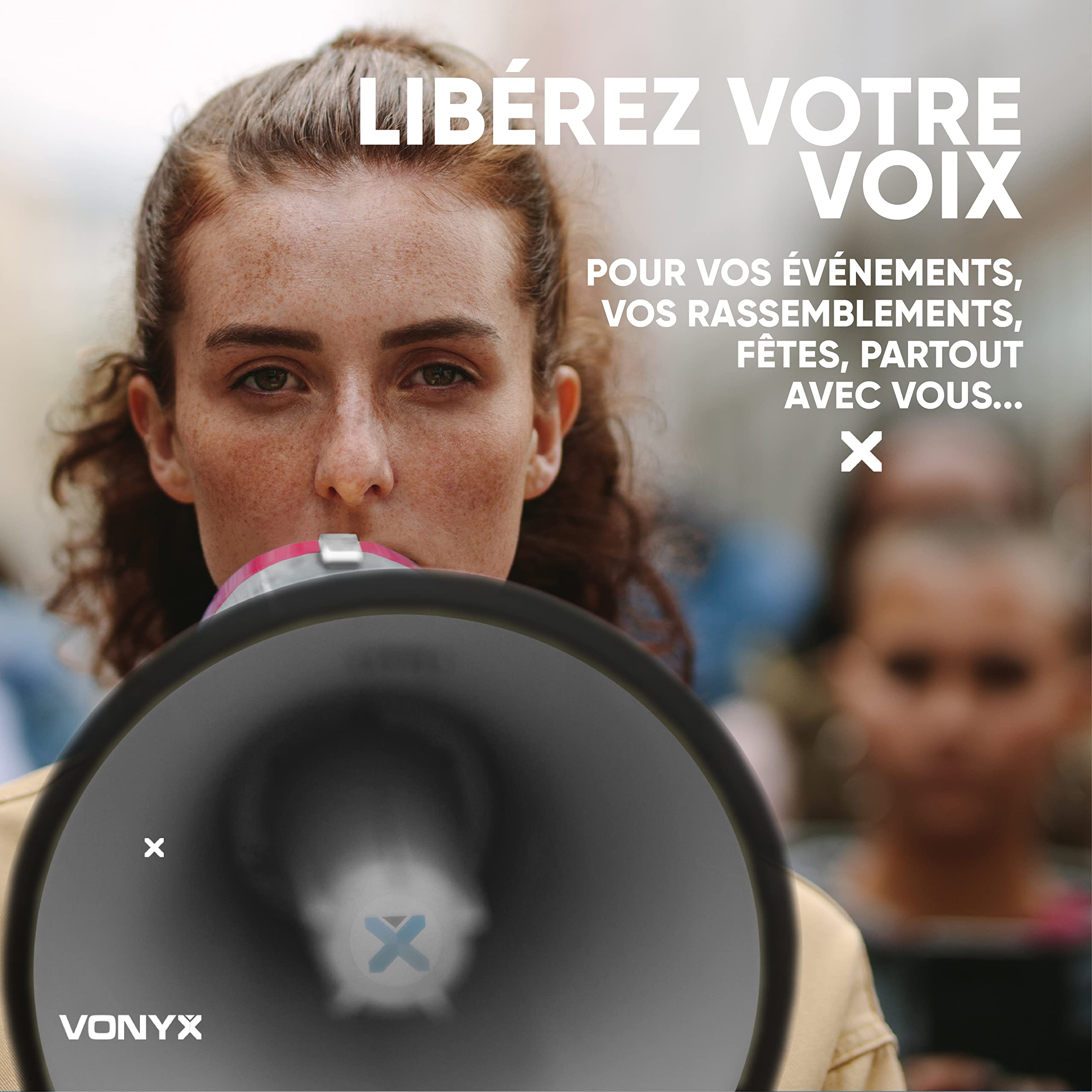 VONYX MEG020 Mégaphone Compact 20W, Idéal pour Manifestations et Matchs Sportifs - Jusqu’à 700 Mètres, Fonctions Enregistrement et Sirène, Poignée avec Dragonne, Réglage du Volume
