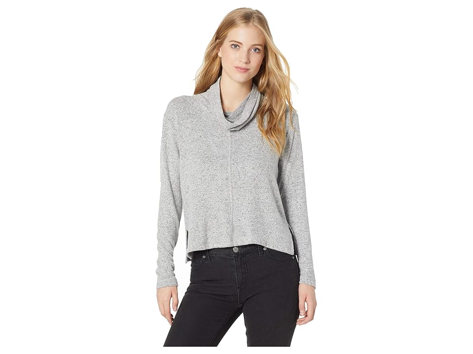 

BB Dakota Catching Up Soft Knit Top (Heather Grey) Women's Clothing, Gray