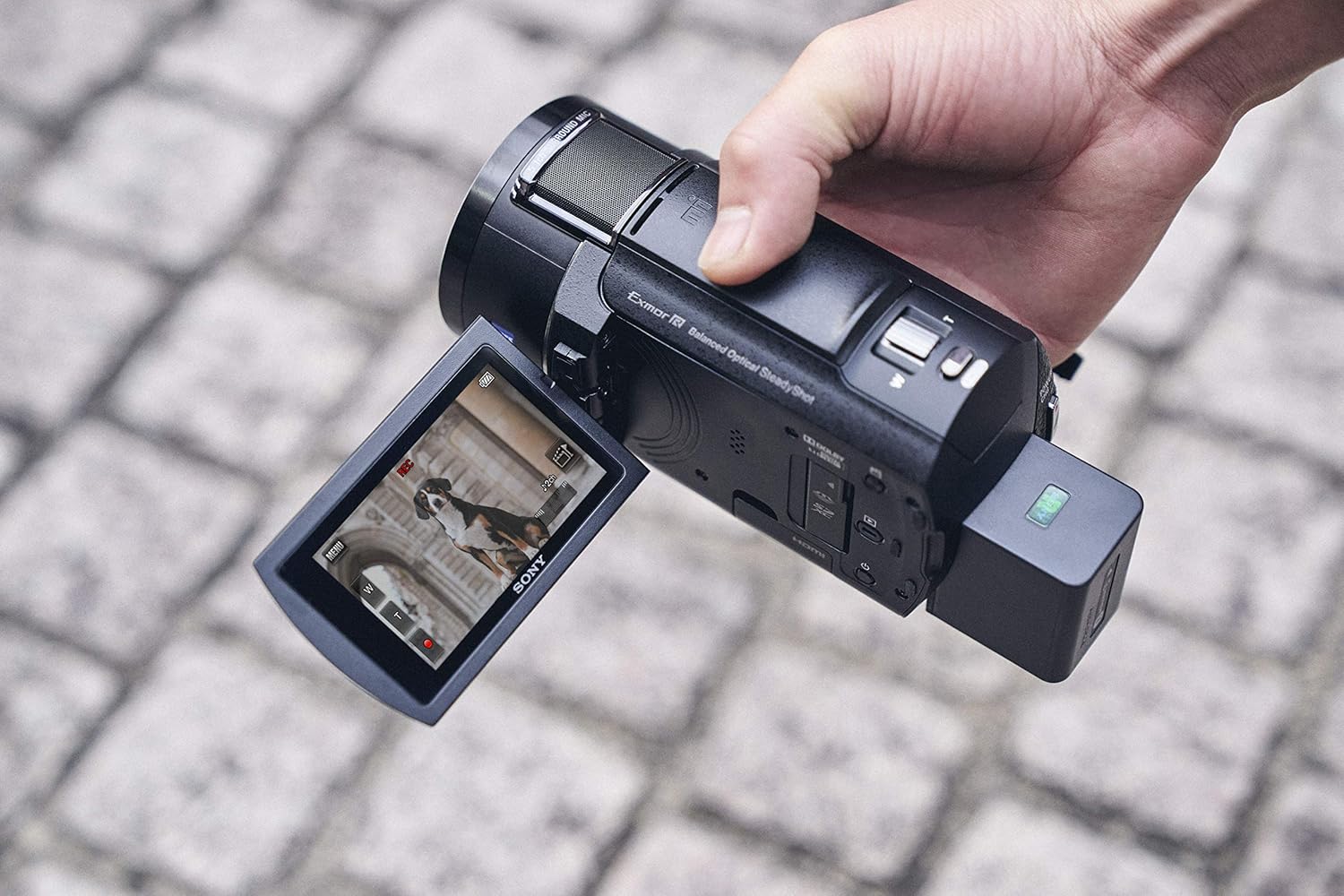 Sony FDR-AX43A 4K Kompakt-Camcorder (Ultra HD (UHD), Balanced Optical SteadyShot, 20x optischer Zoom, schwenkbarer Bildschirm), schwarz – Bild 14