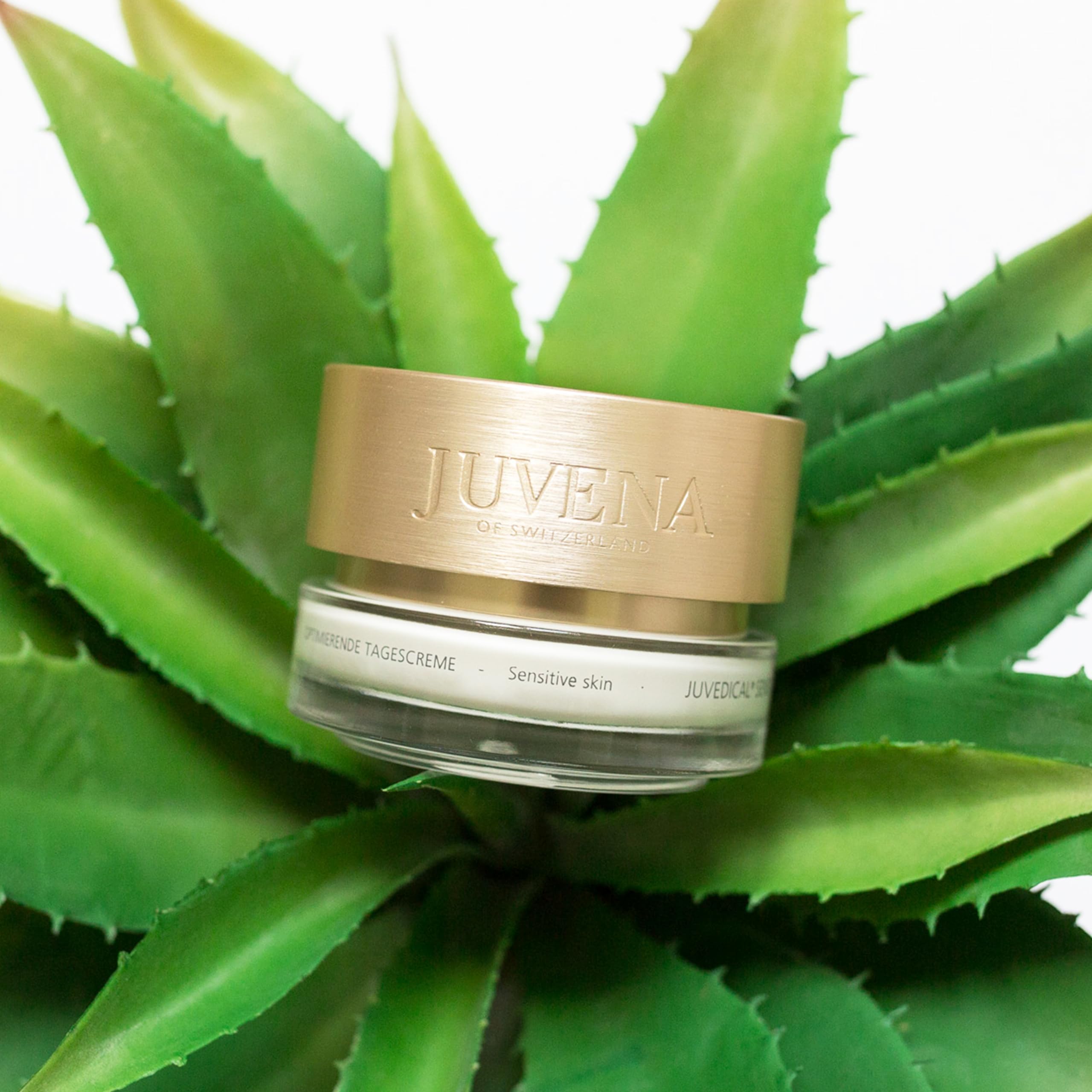 Juvena Optimizing Day Cream 50 ml – Anti-Age Tagescreme für empfindliche Haut – wirkt Hautalterung entgegen – Mit Panthenol, Aloe Vera, Sheabutter, Argan- & Macadamianussöl – Für empfindliche Haut