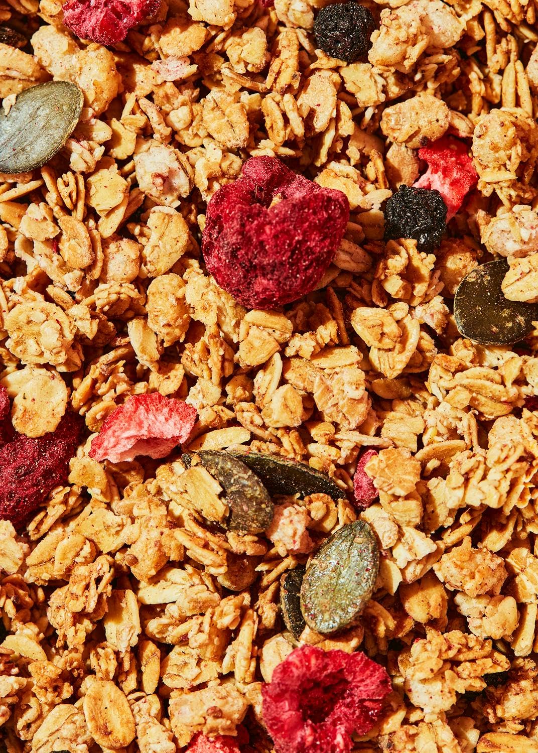 KoRo - Granola ai frutti di bosco bio 1 kg - Qualità vegana e biologica - Con fragole, lamponi e mirtilli liofilizzati - Come muesli o guarnizione per porridge, gelato o frullati - 2
