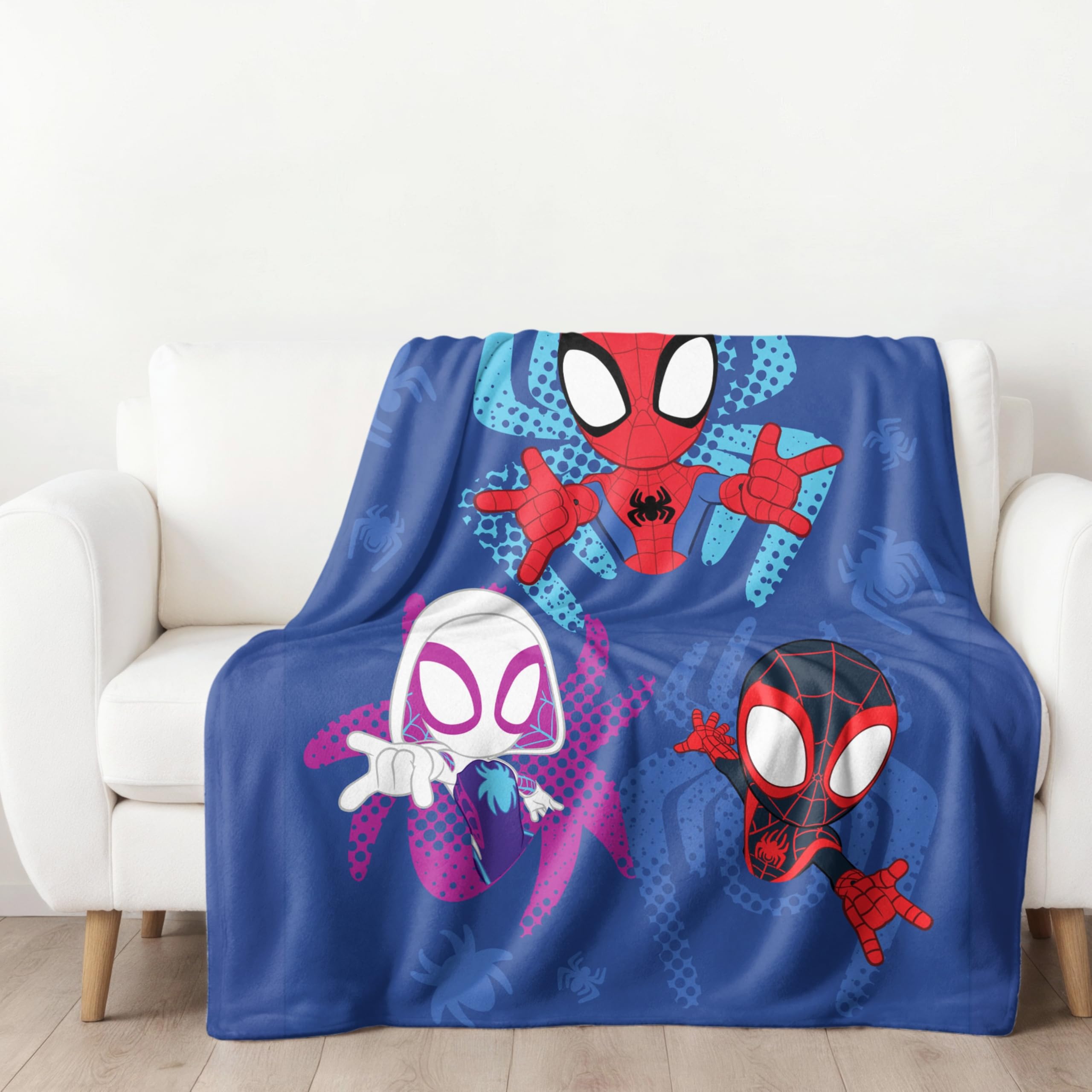 Couverture enfant Spidey en polaire certifiée pour un confort sain