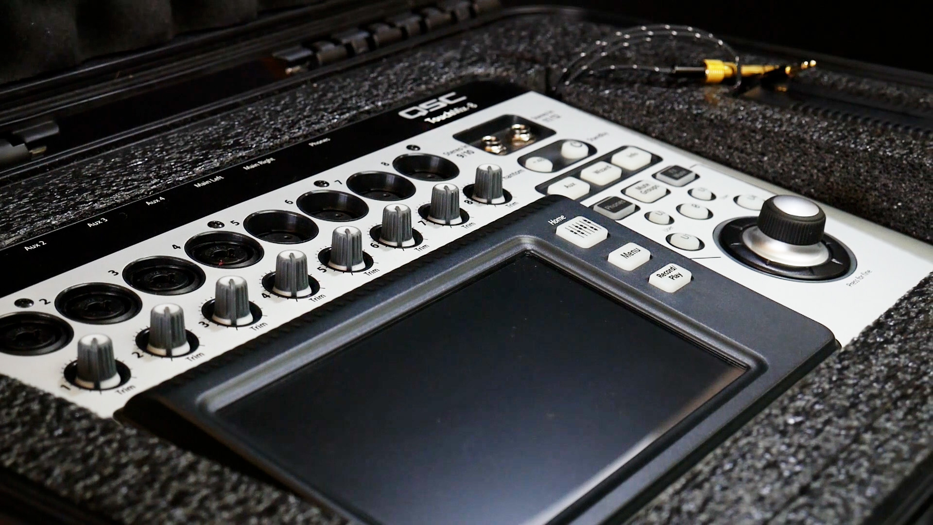 Watch QSC TouchMix 8 EQ, Compressor, Gate & Delay Demos on Amazon Live