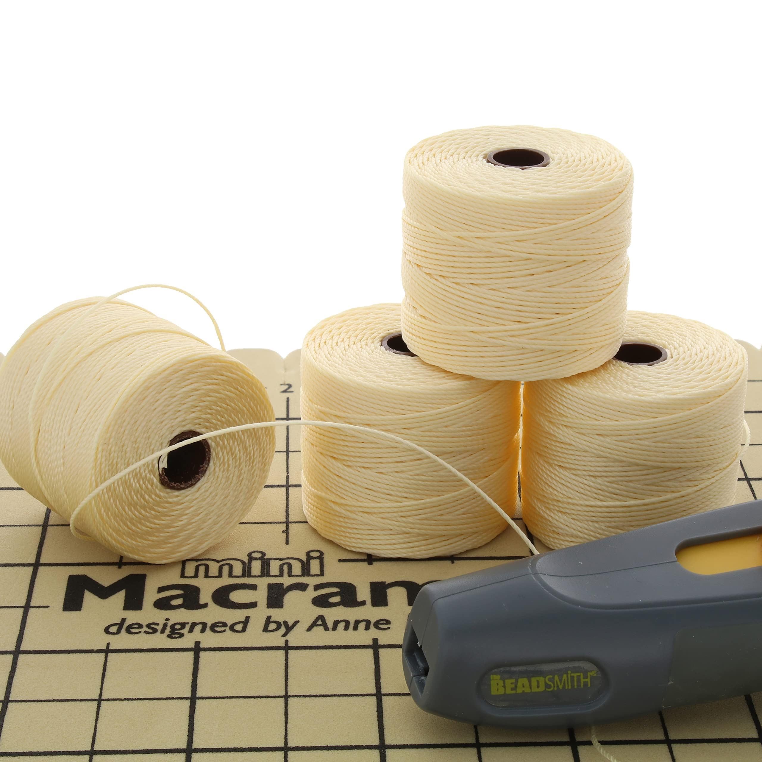 The Beadsmith S-Lon Cordon #18 - Couleur jaune pâle - Tube de 4 bobines - 70 m - Idéal pour enfiler des perles, du crochet et des bijoux en micro-macramé, compatible avec Kumihimo Projects