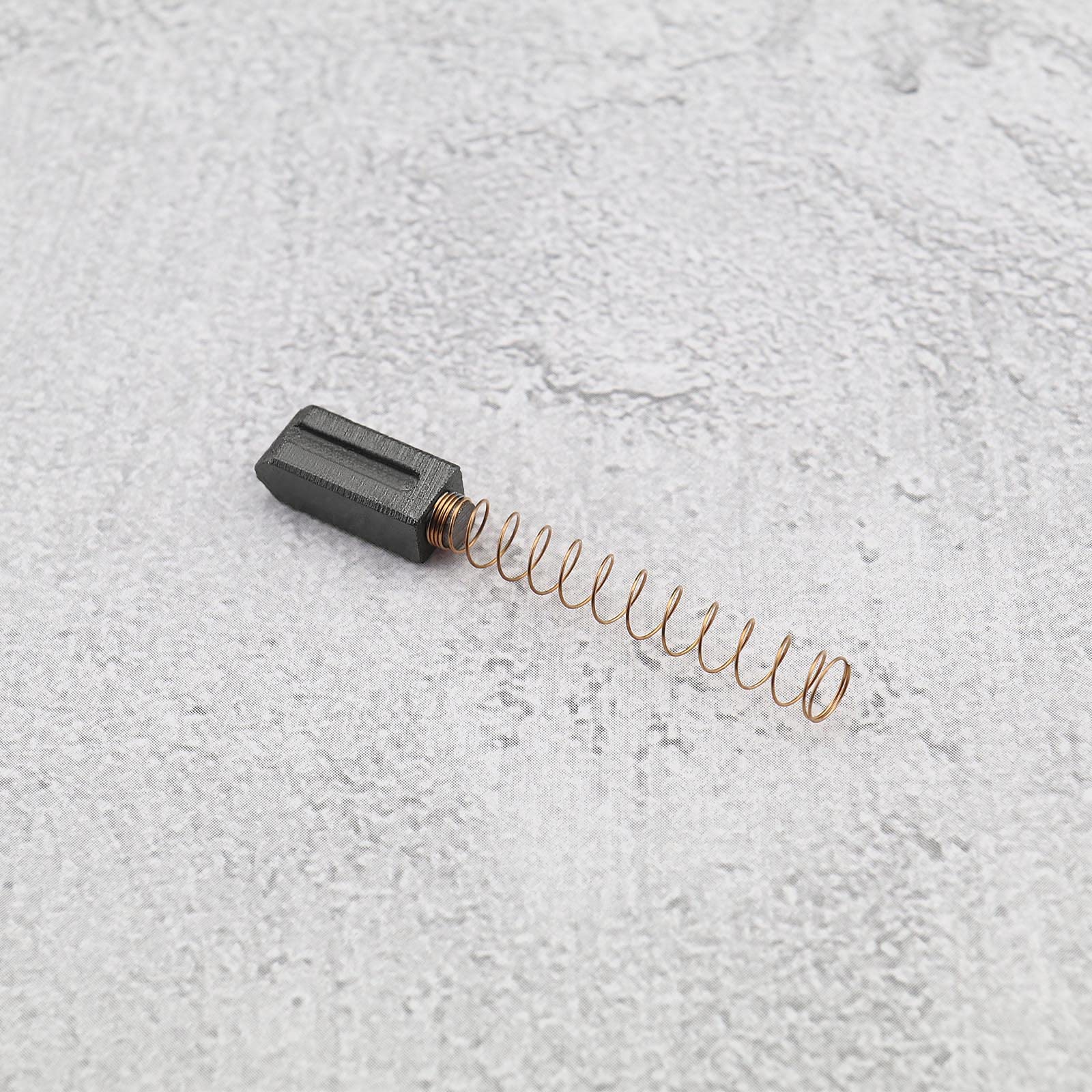 2 paires de Balais de Charbon Remplacement Compatible avec TRIAC S 1G3 CH-6060 Lance à Air Outils Électriques Accessoires, 5x6x14mm